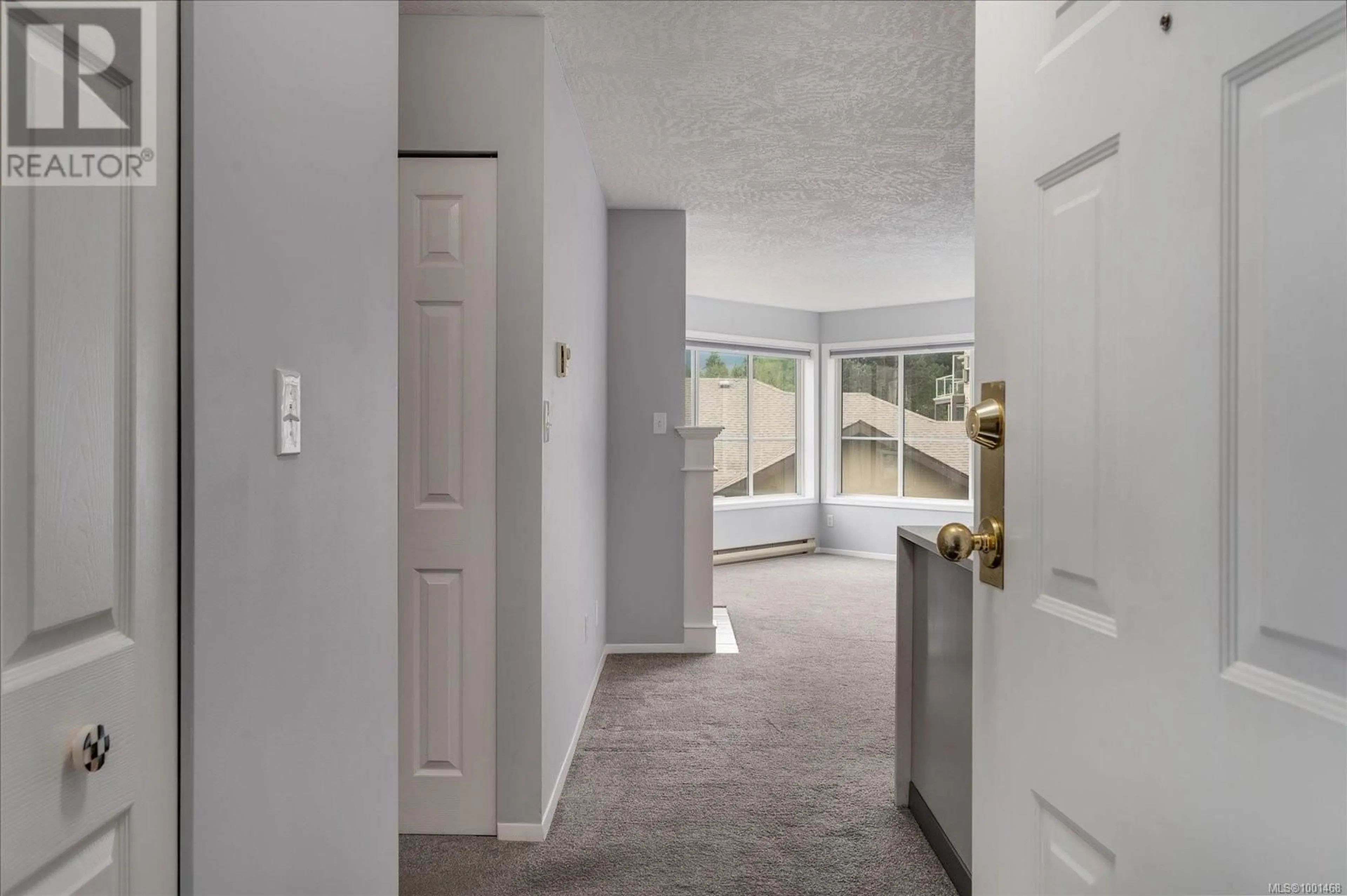 Indoor entryway for 304 - 4969 WILLS ROAD, Nanaimo British Columbia V9T2K4