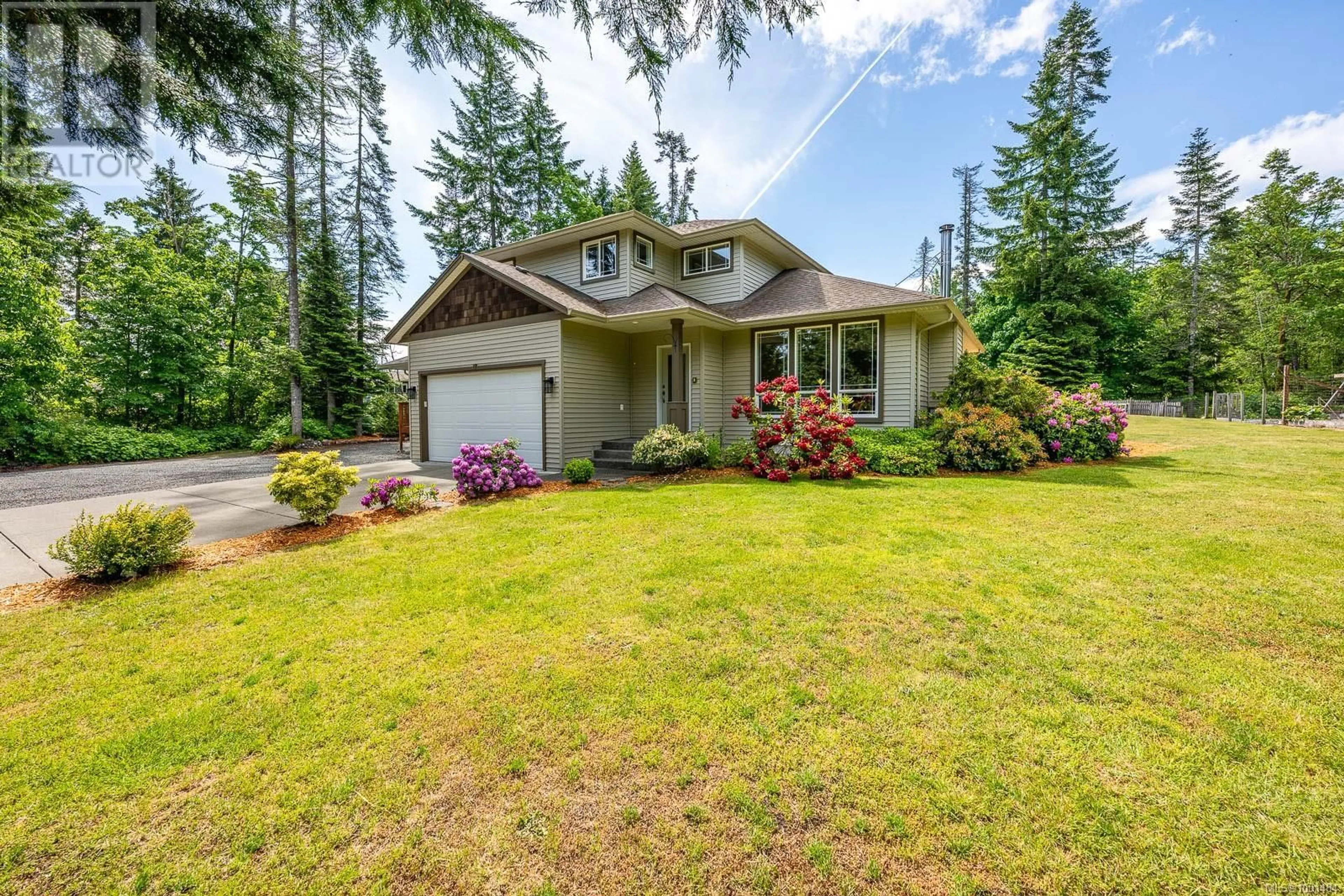 Home with vinyl exterior material, unknown for 3971 MCKENZIE ROAD, Royston British Columbia V0R2V0