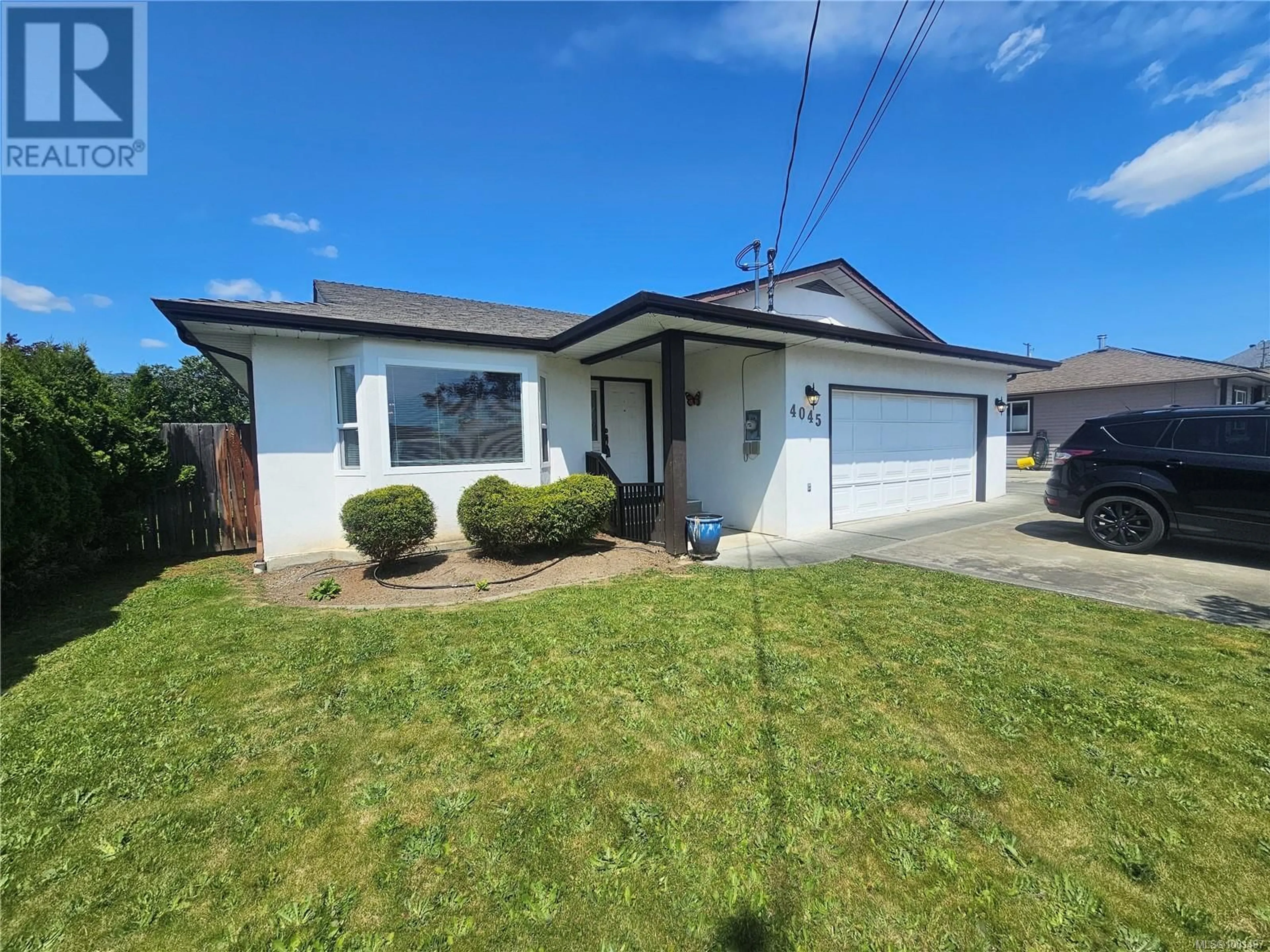 Home with vinyl exterior material, street for 4045 CEDAR STREET, Port Alberni British Columbia V9Y6C5