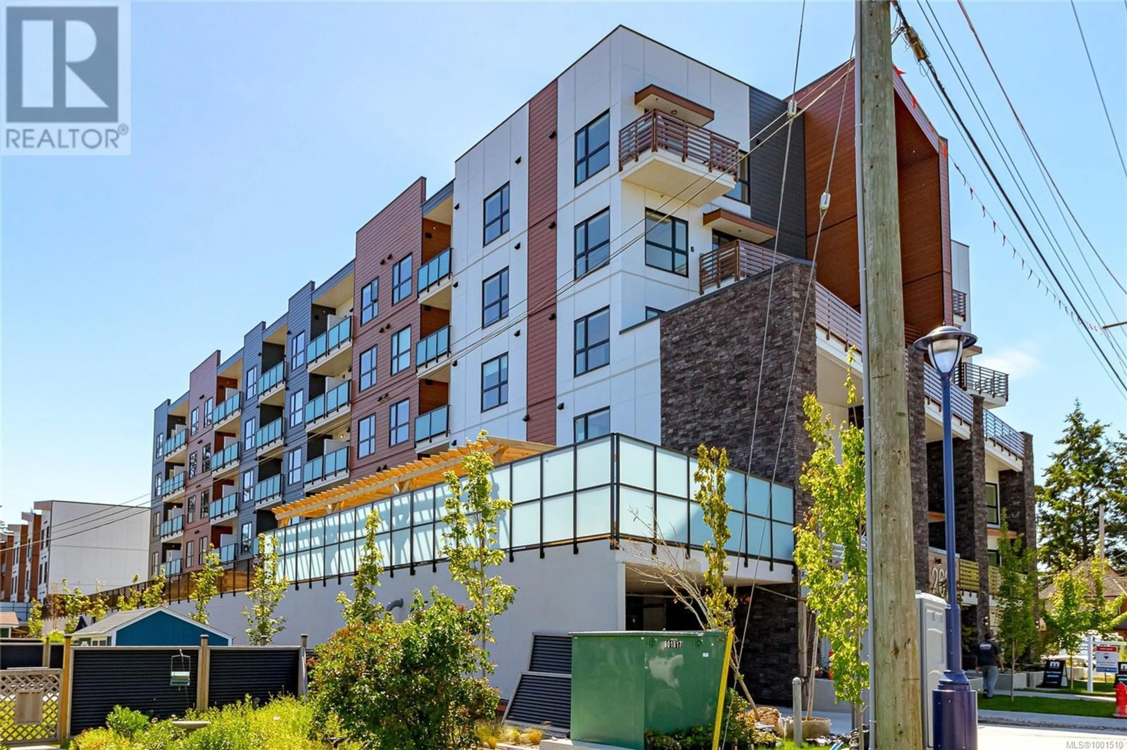 Patio, building for 512 - 2629 MILLSTREAM ROAD, Langford British Columbia V9B3R8