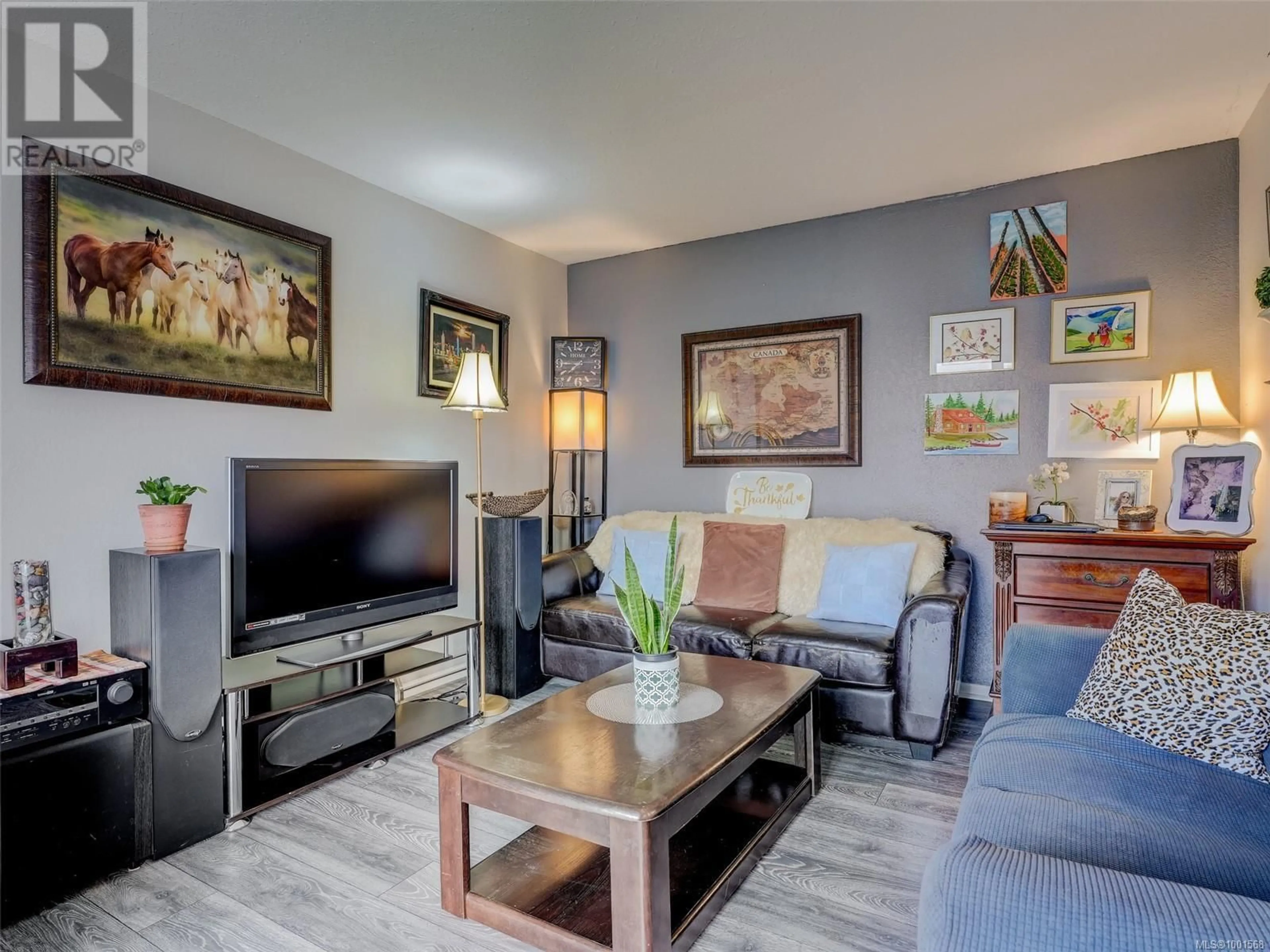 Living room with furniture, unknown for 3 - 1506 ADMIRALS ROAD, View Royal British Columbia V9A7B1