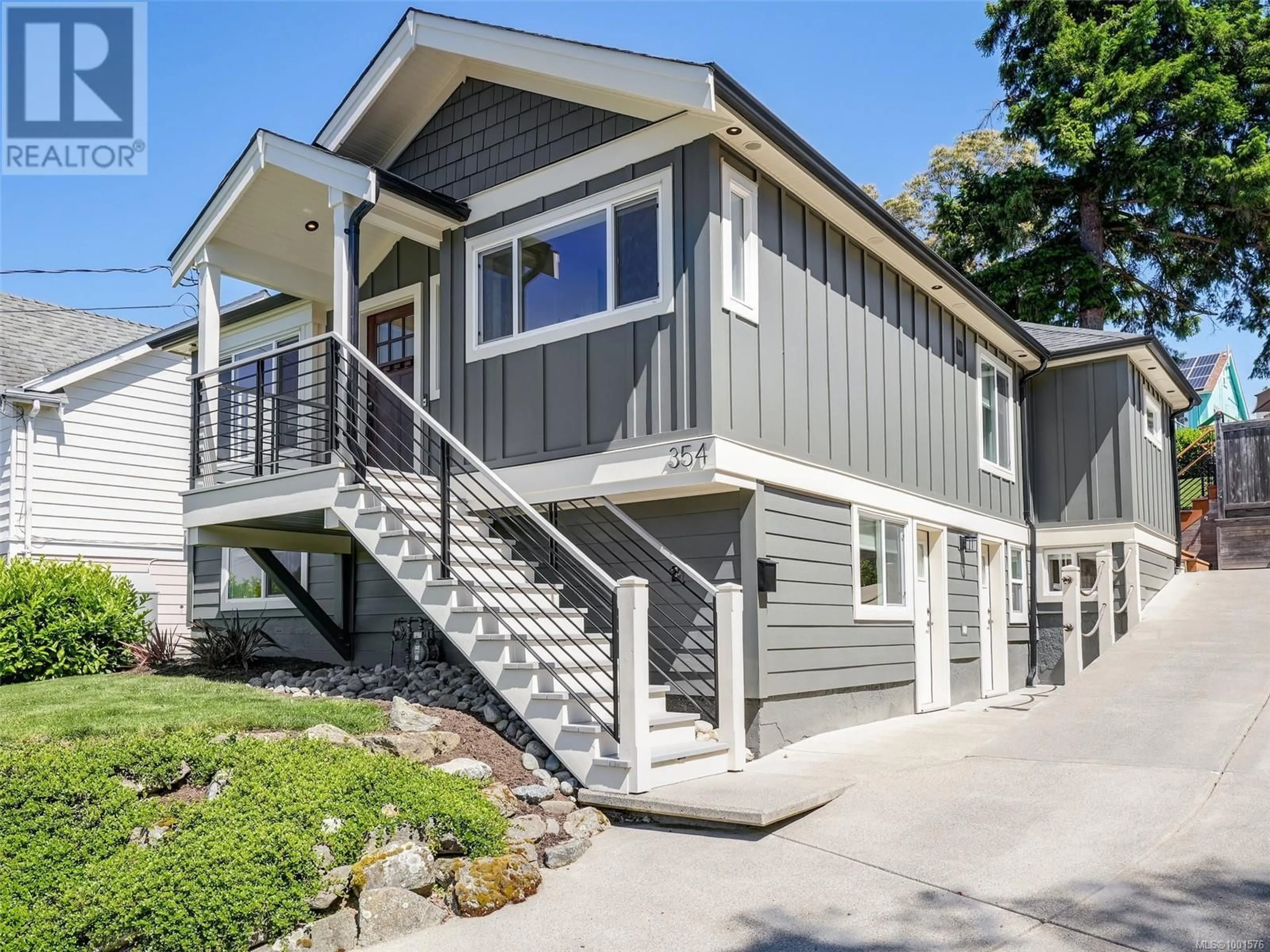 Home with vinyl exterior material, street for 354 GORGE ROAD WEST, Saanich British Columbia V9A1M8