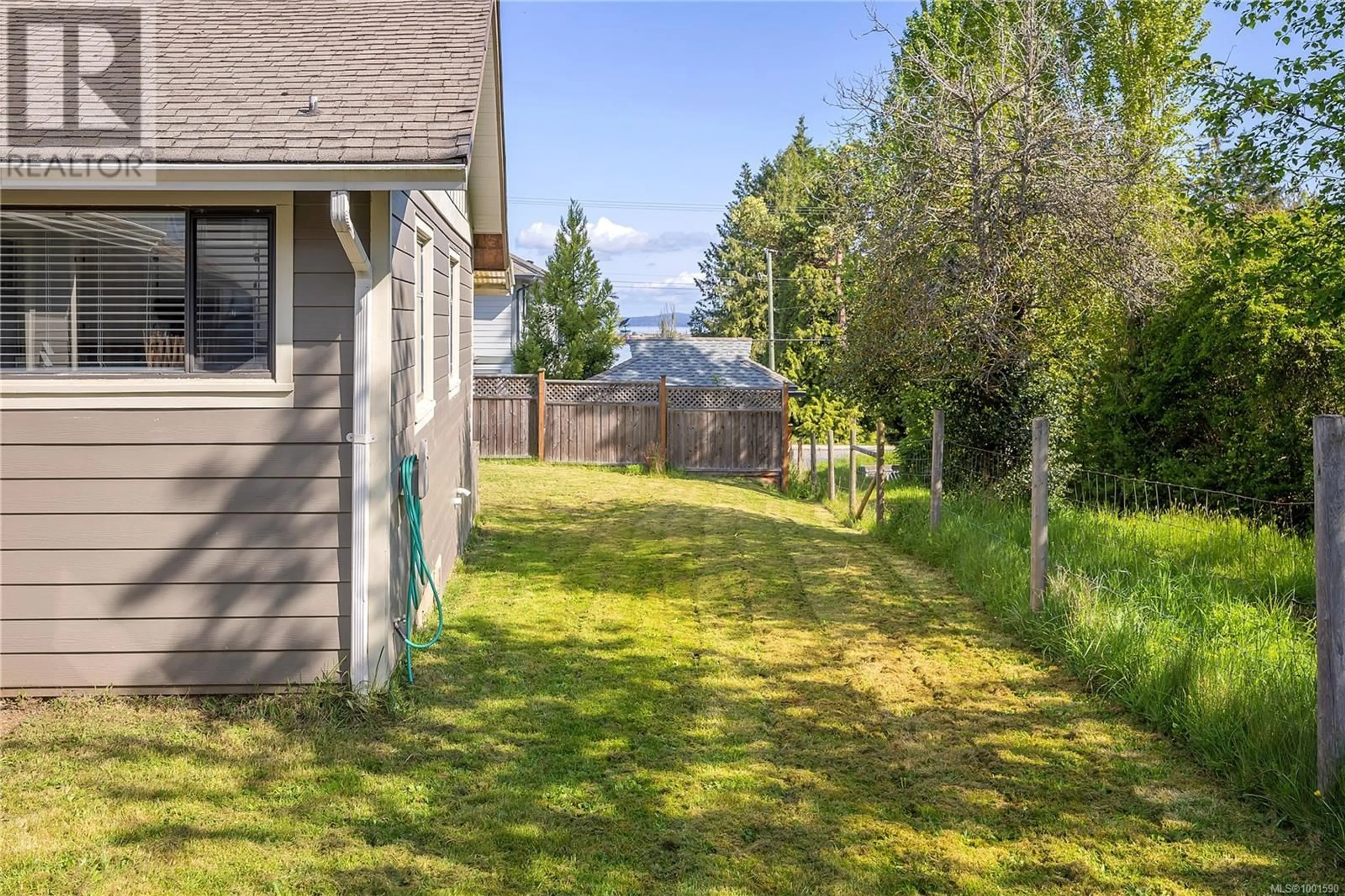 Patio, unknown for 7989 TIDEMARK WAY, Crofton British Columbia V0R1R0