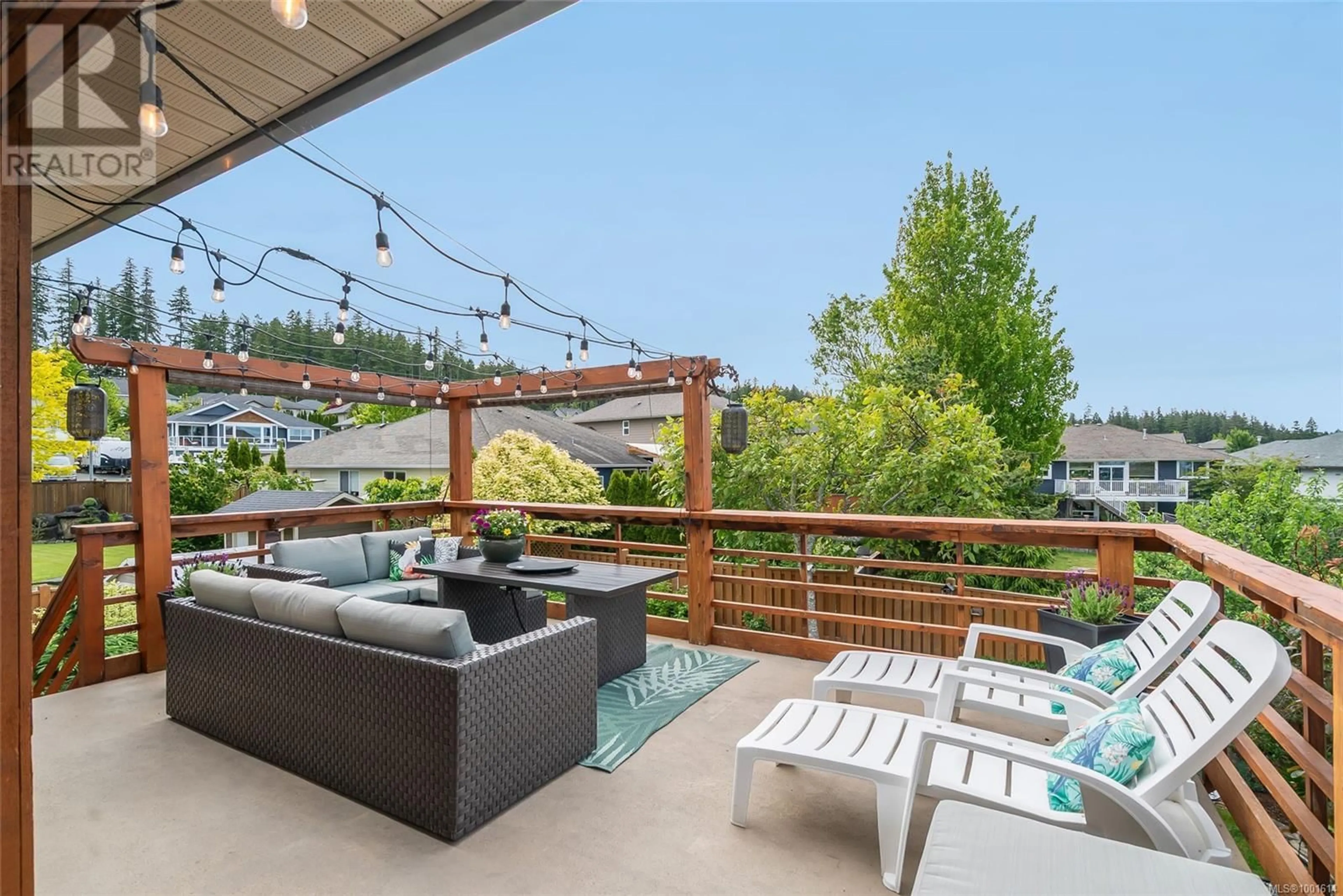 Patio, water/lake/river/ocean view for 2460 JOANNE DRIVE, Campbell River British Columbia V9H1V7