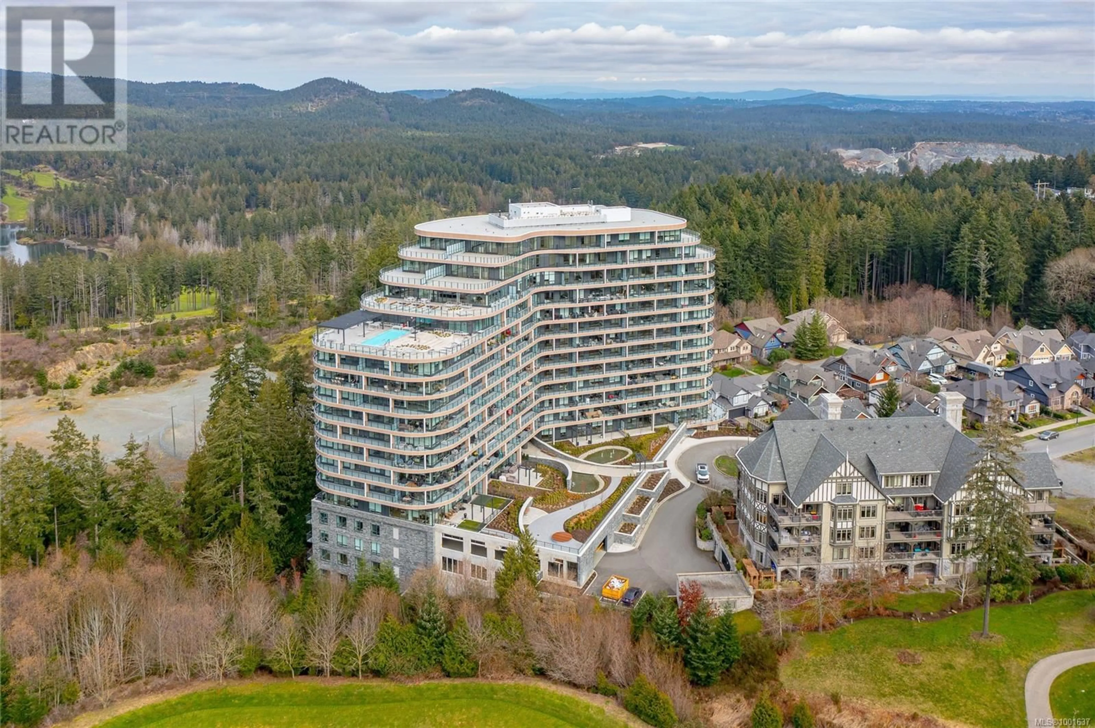 A pic from outside/outdoor area/front of a property/back of a property/a pic from drone, mountain view for 915 - 2000 HANNINGTON ROAD, Langford British Columbia V9B6R6