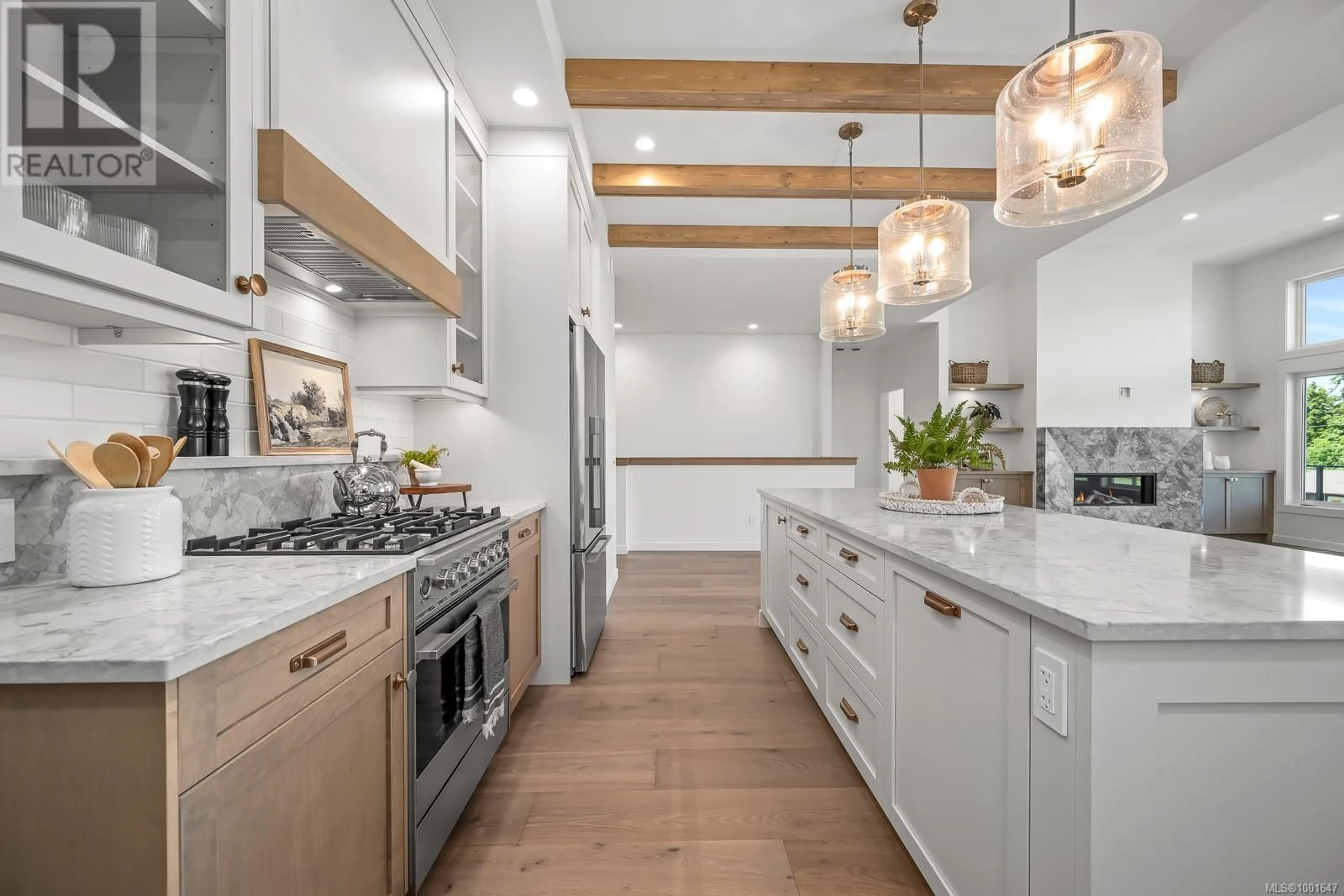 Contemporary kitchen, unknown for 3284 MARYGROVE PLACE, Courtenay British Columbia V9N0E7