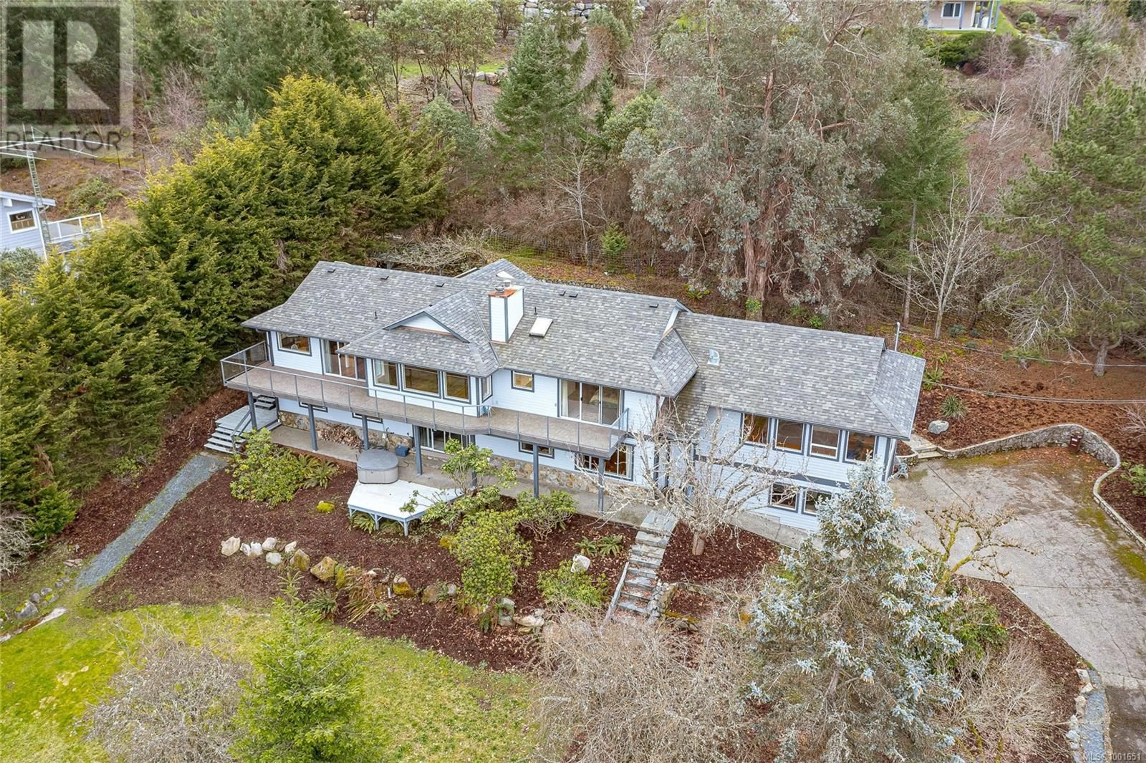 A pic from outside/outdoor area/front of a property/back of a property/a pic from drone, unknown for 1319 LANDS END ROAD, North Saanich British Columbia V8L5K1
