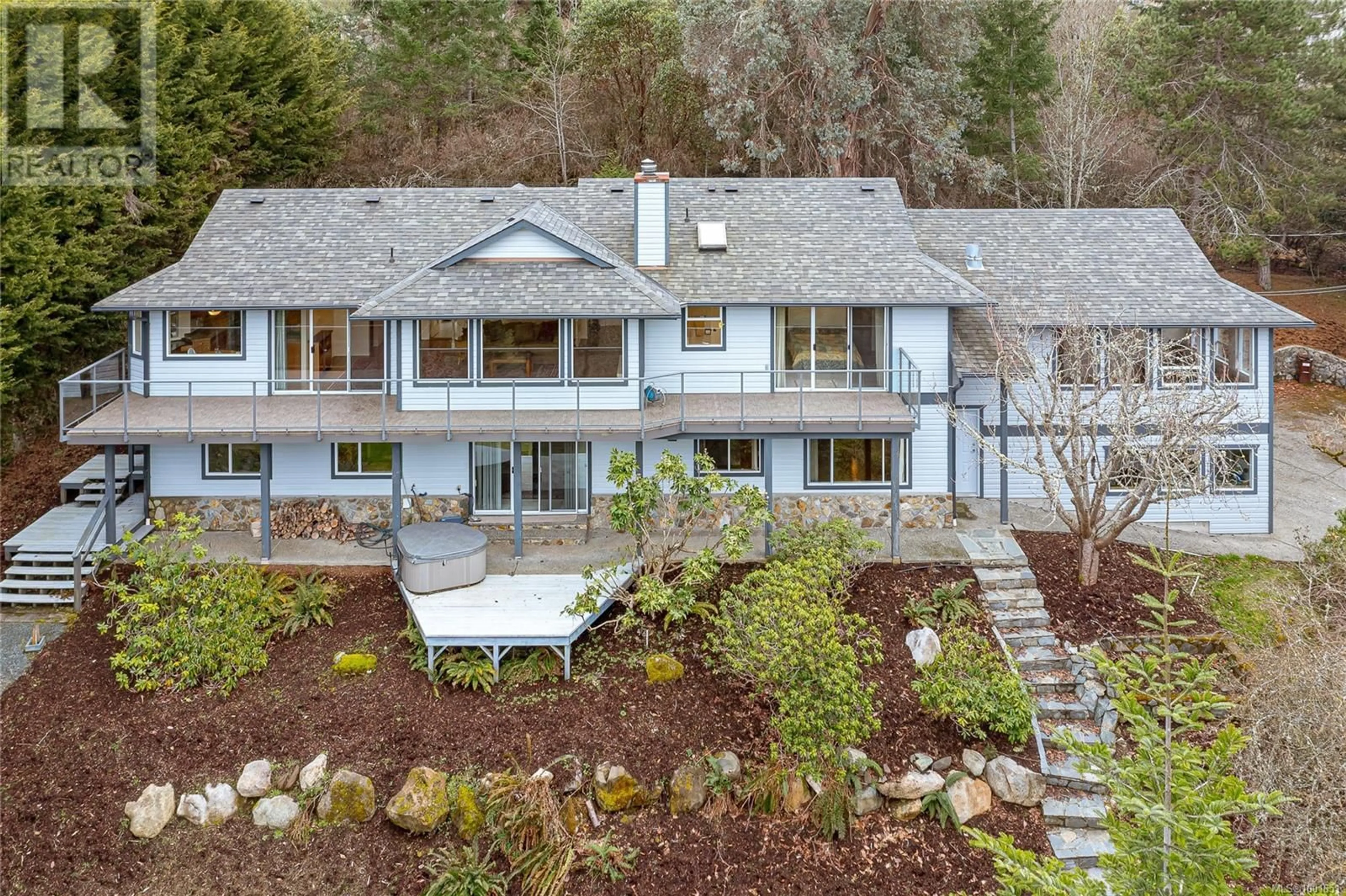 A pic from outside/outdoor area/front of a property/back of a property/a pic from drone, unknown for 1319 LANDS END ROAD, North Saanich British Columbia V8L5K1
