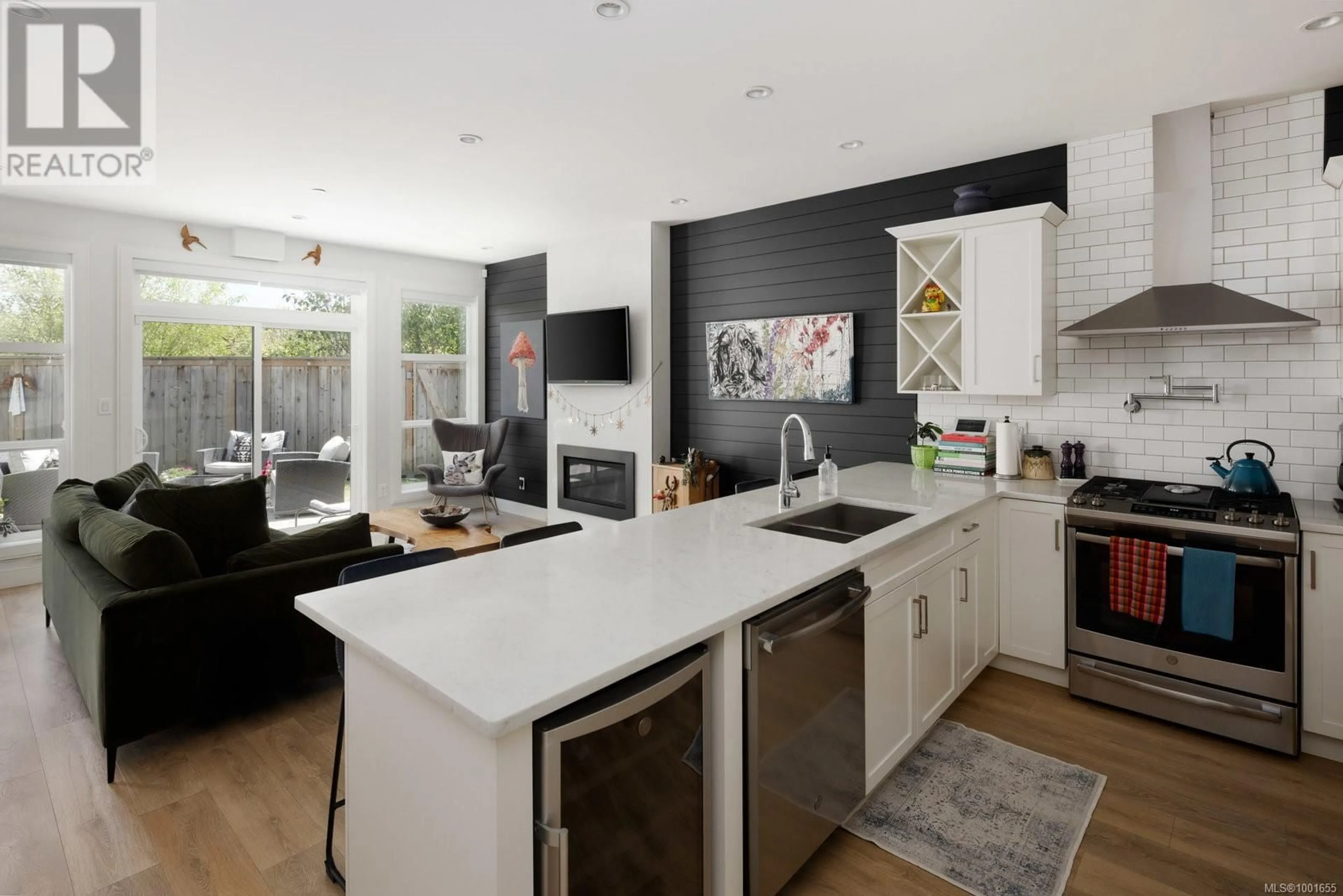 Open concept kitchen, unknown for 76 ST. GILES STREET, View Royal British Columbia V8Z1P9