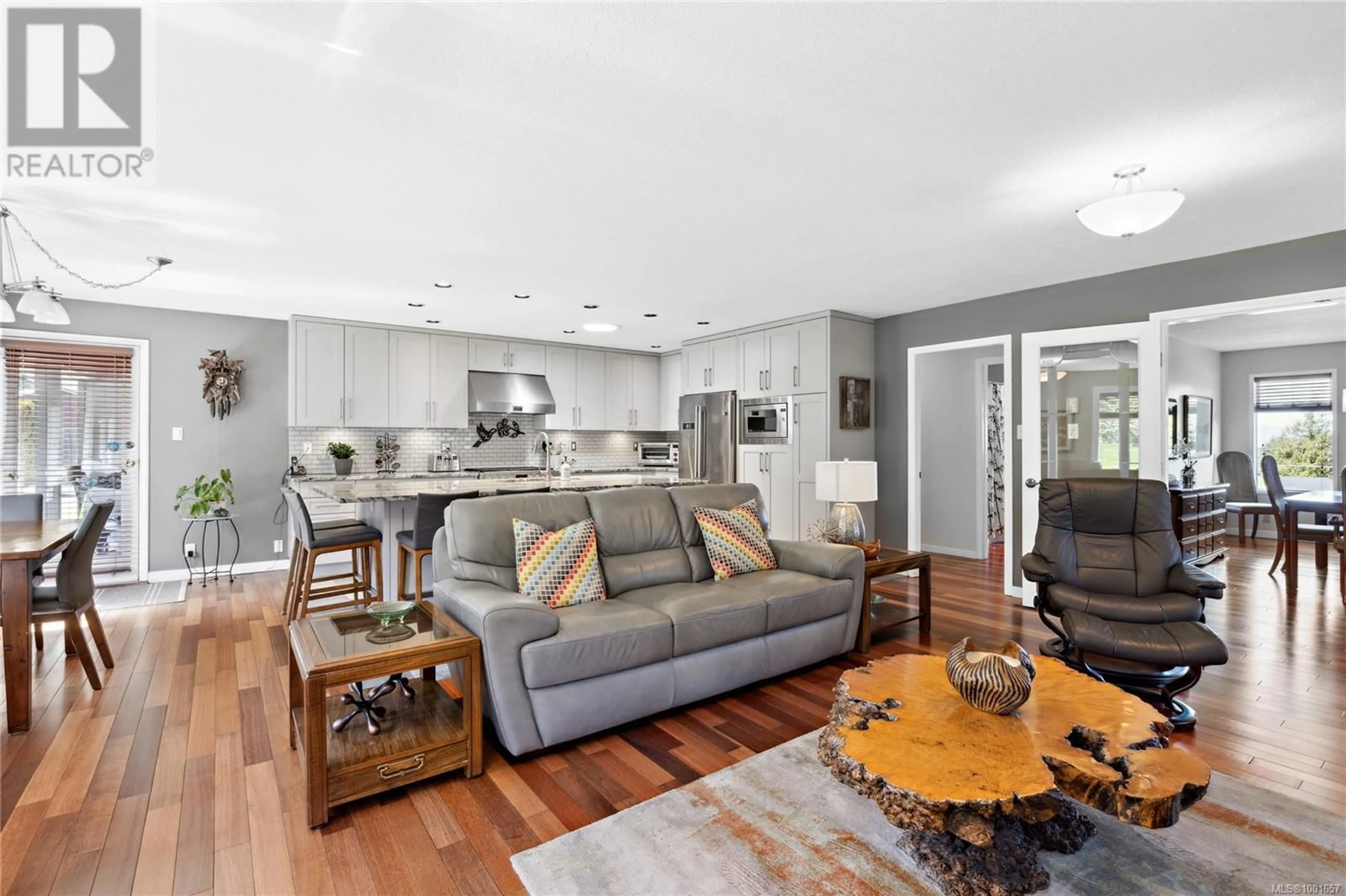 Open concept kitchen, unknown for 7955 SOUTHWIND DRIVE, Lantzville British Columbia V0R2H0