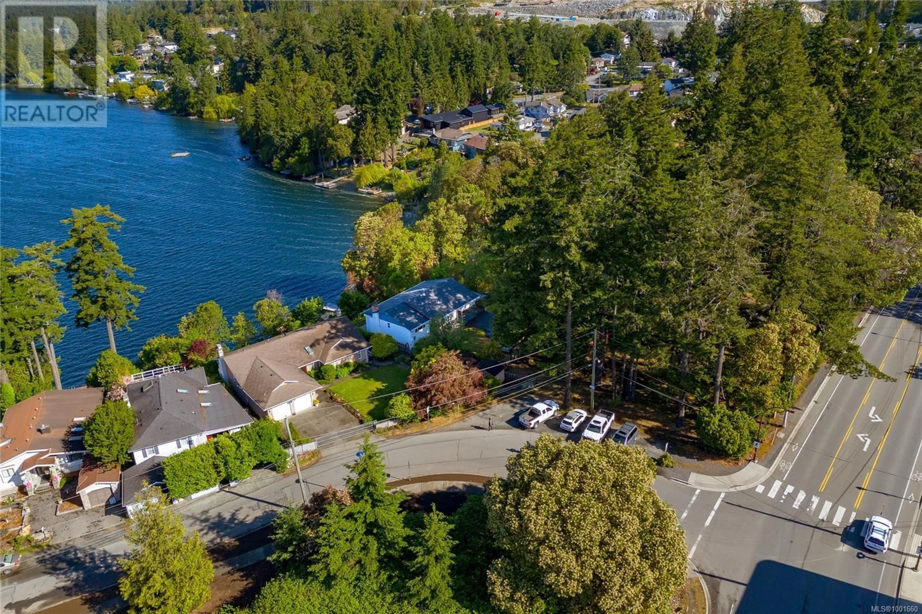 A pic from outside/outdoor area/front of a property/back of a property/a pic from drone, water/lake/river/ocean view for 2910 LEIGH ROAD, Langford British Columbia V9B4G3