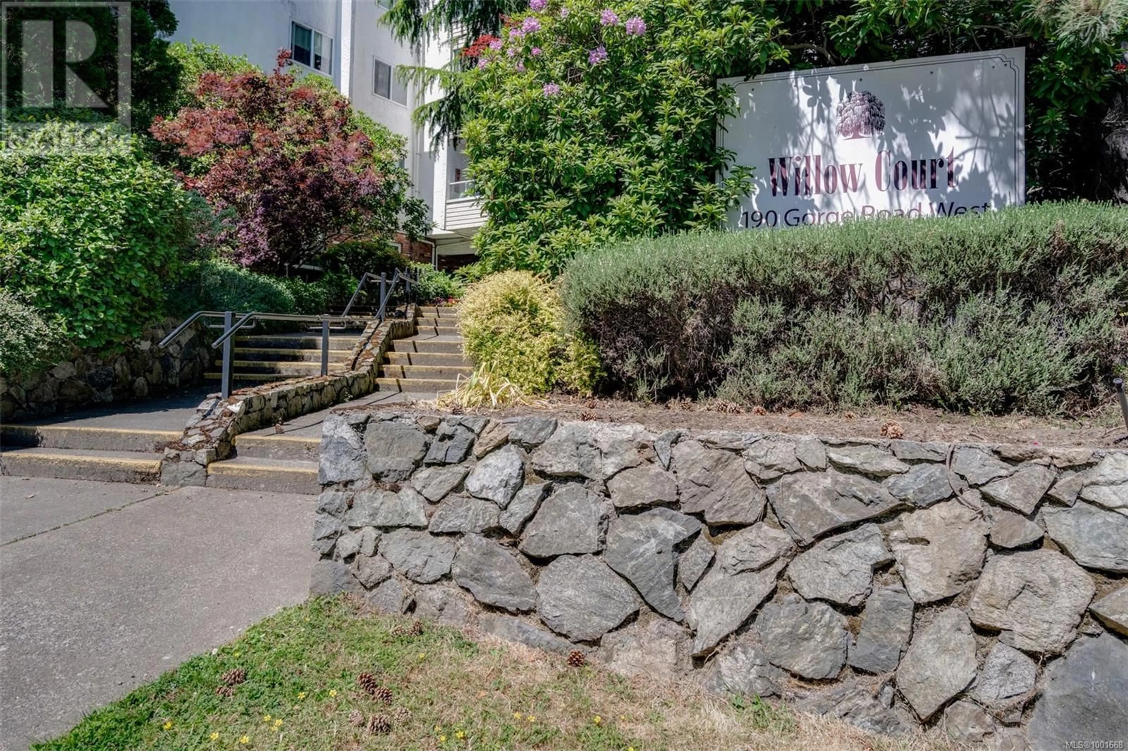 Unknown for 301 - 190 GORGE ROAD WEST, Victoria British Columbia V9A1M4