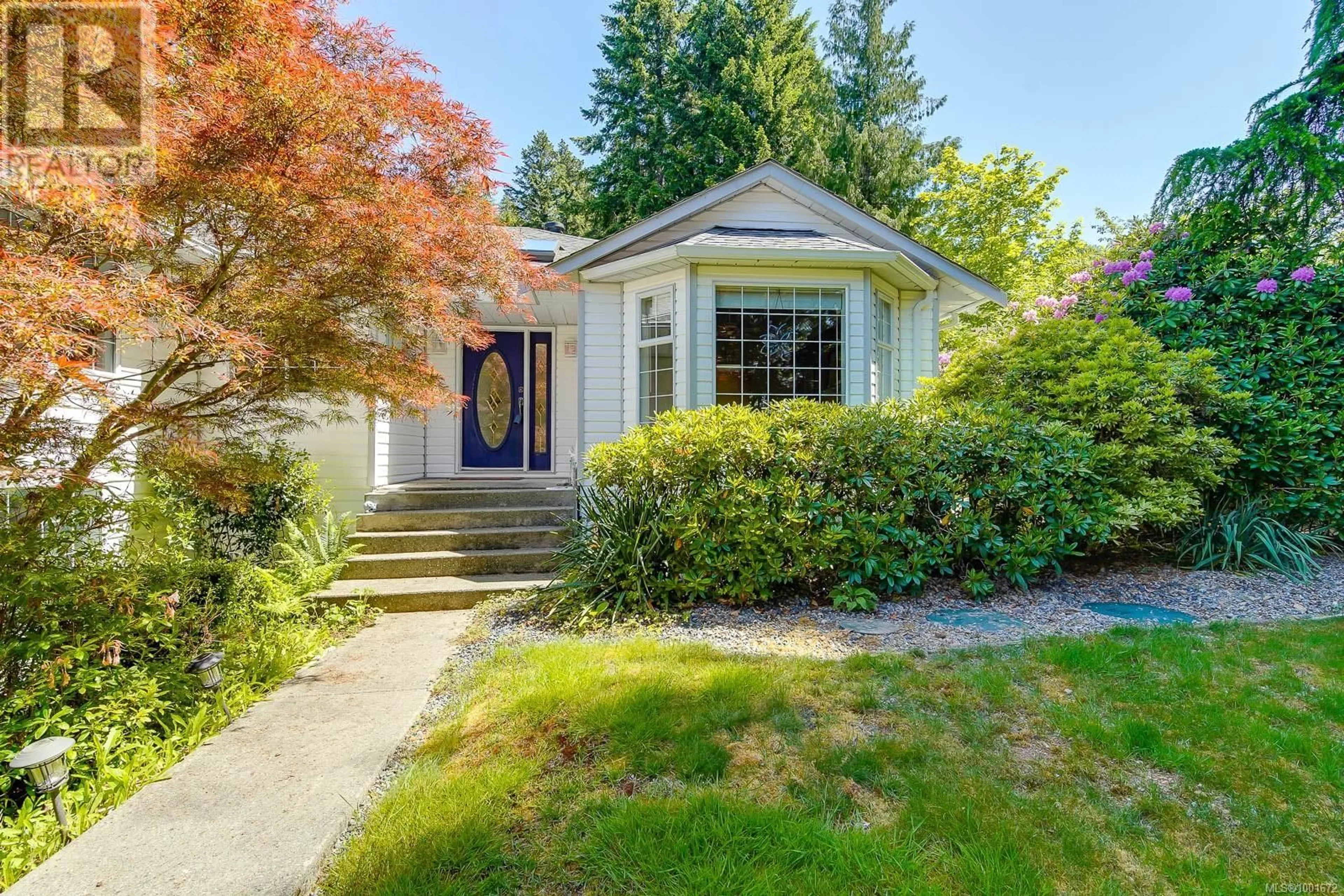 Home with vinyl exterior material, street for 5205 DARNLEY ROAD, Port Alberni British Columbia V9Y8V5
