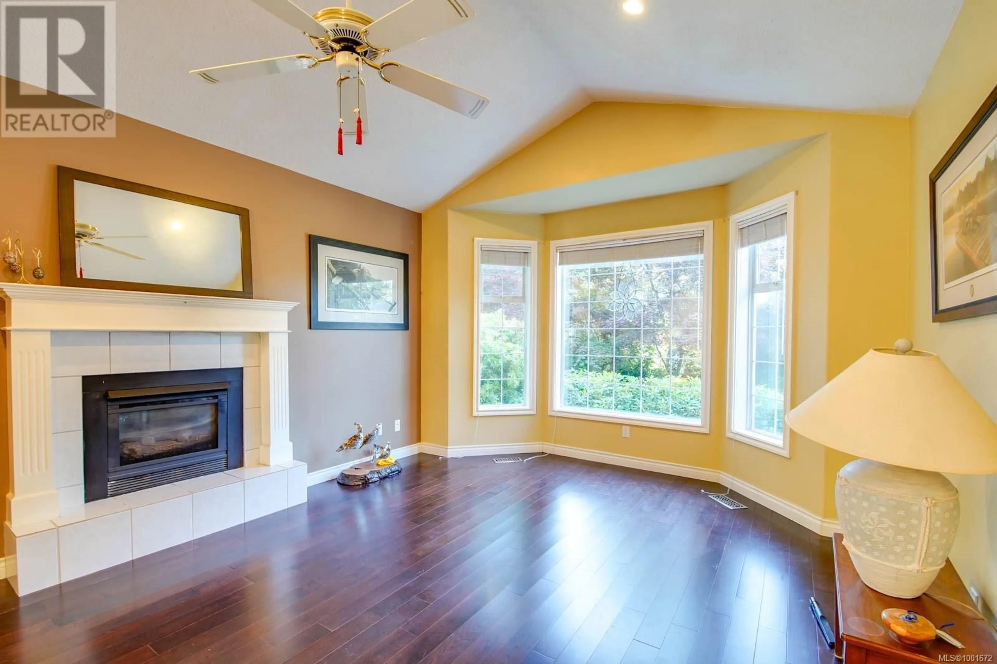 Living room with furniture, unknown for 5205 DARNLEY ROAD, Port Alberni British Columbia V9Y8V5