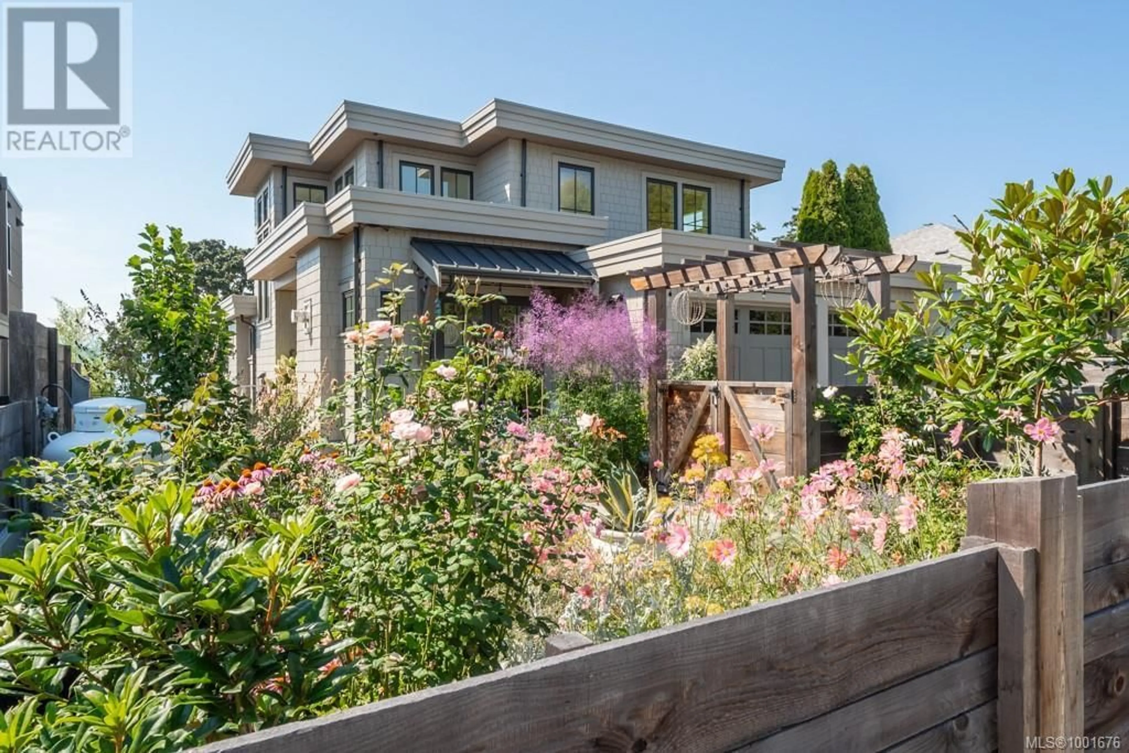 Unknown for 10718 MADRONA DRIVE, North Saanich British Columbia V8L5M7