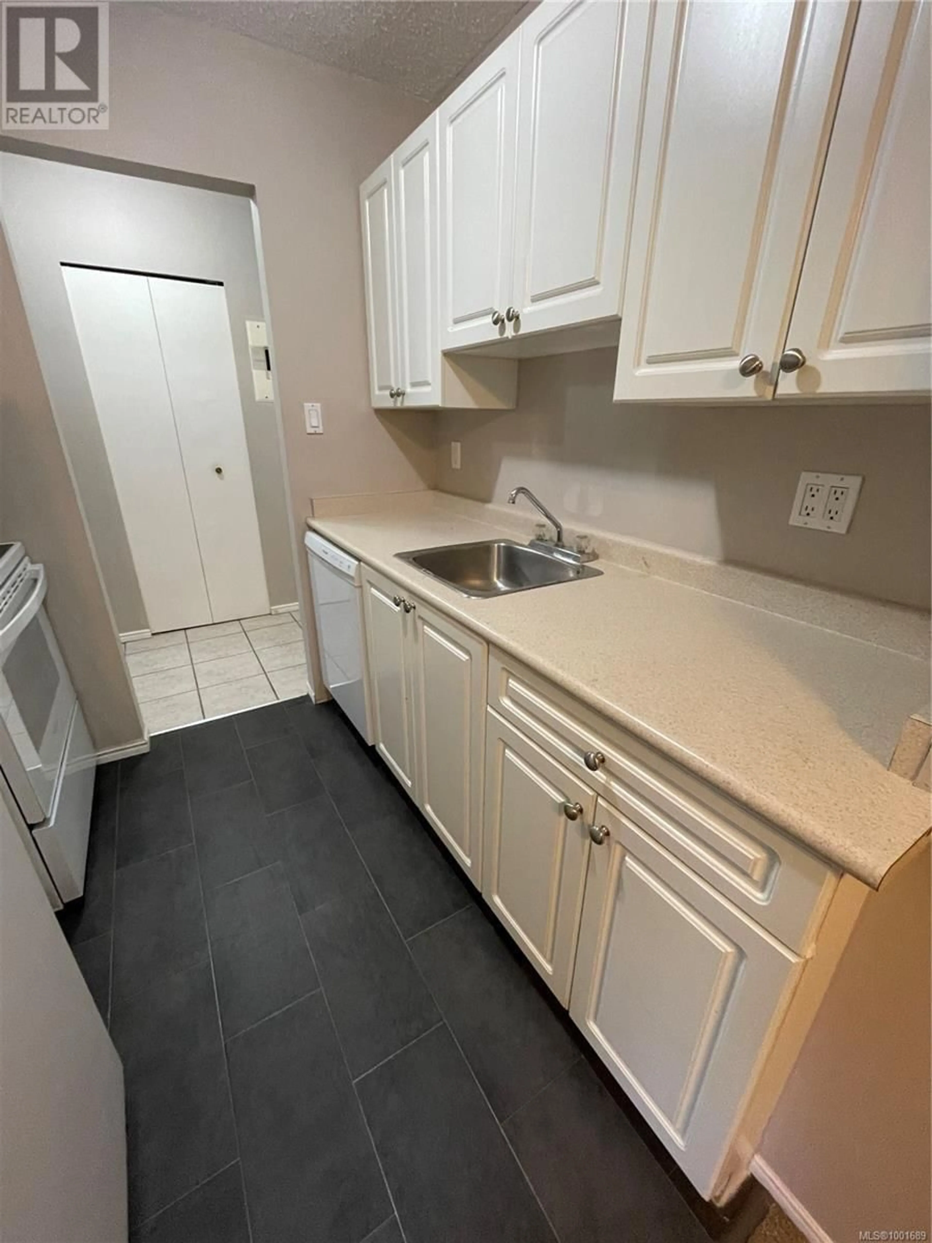 Standard kitchen, unknown for 308 - 3251 COWICHAN LAKE ROAD, Duncan British Columbia V9L4B8