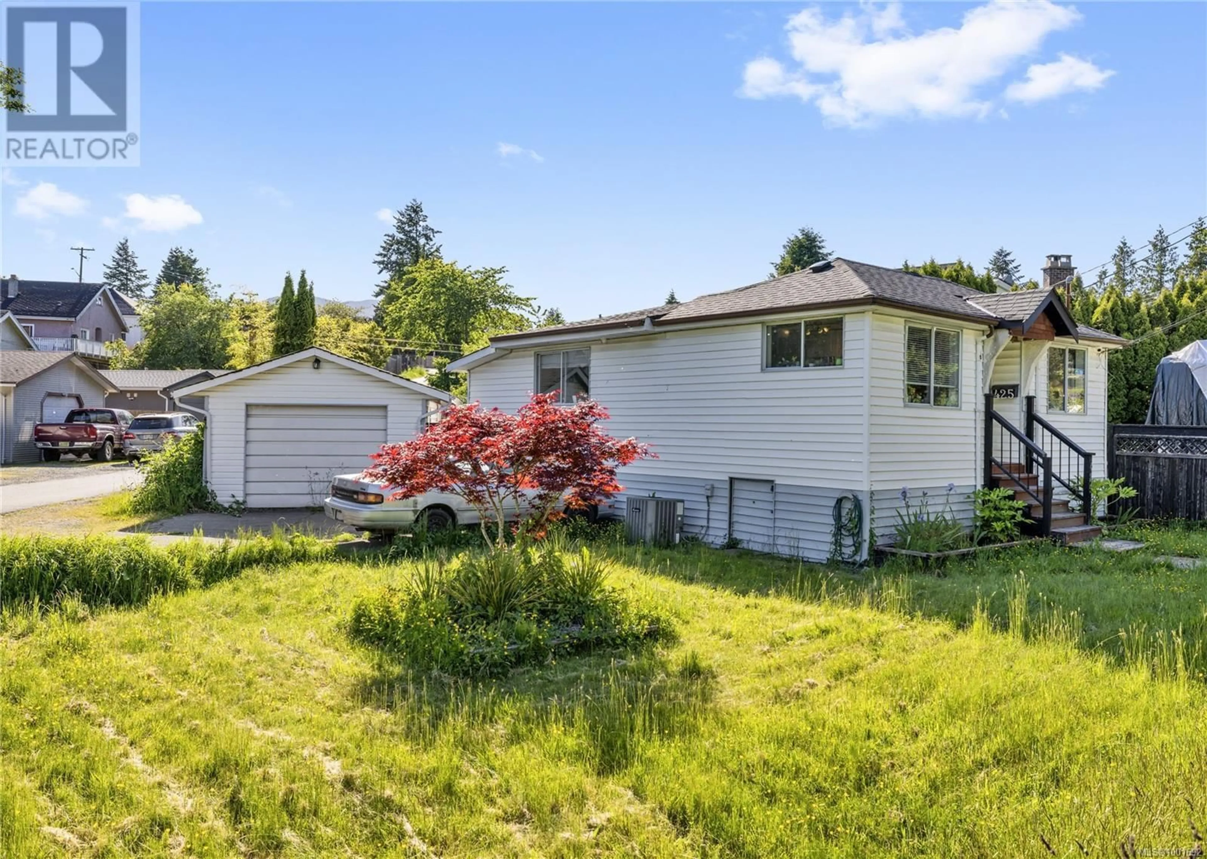 Unknown for 425 PINE STREET, Nanaimo British Columbia V9R2C2