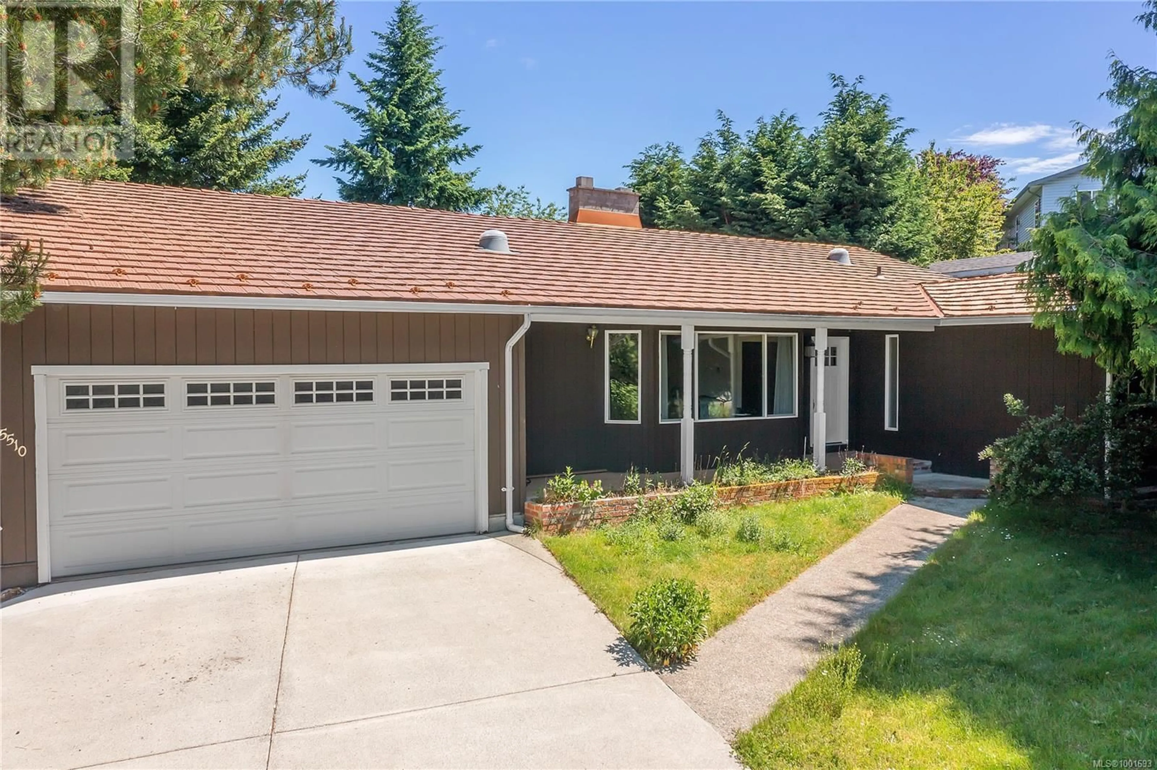 Home with vinyl exterior material, street for 5510 RUTHERFORD ROAD, Nanaimo British Columbia V9T5N4