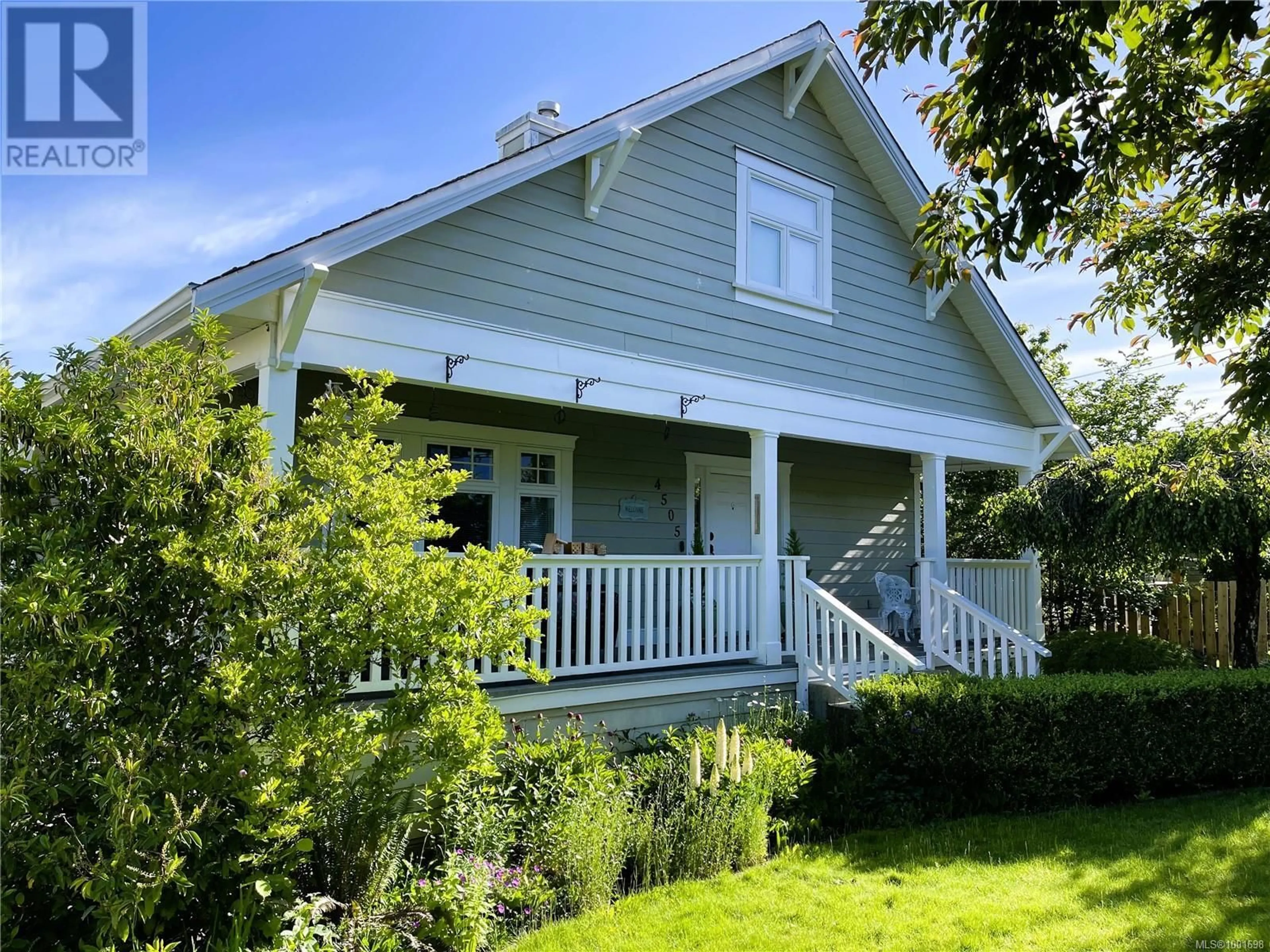 Home with vinyl exterior material, street for 4505 ARGYLE STREET, Port Alberni British Columbia V9Y1W3