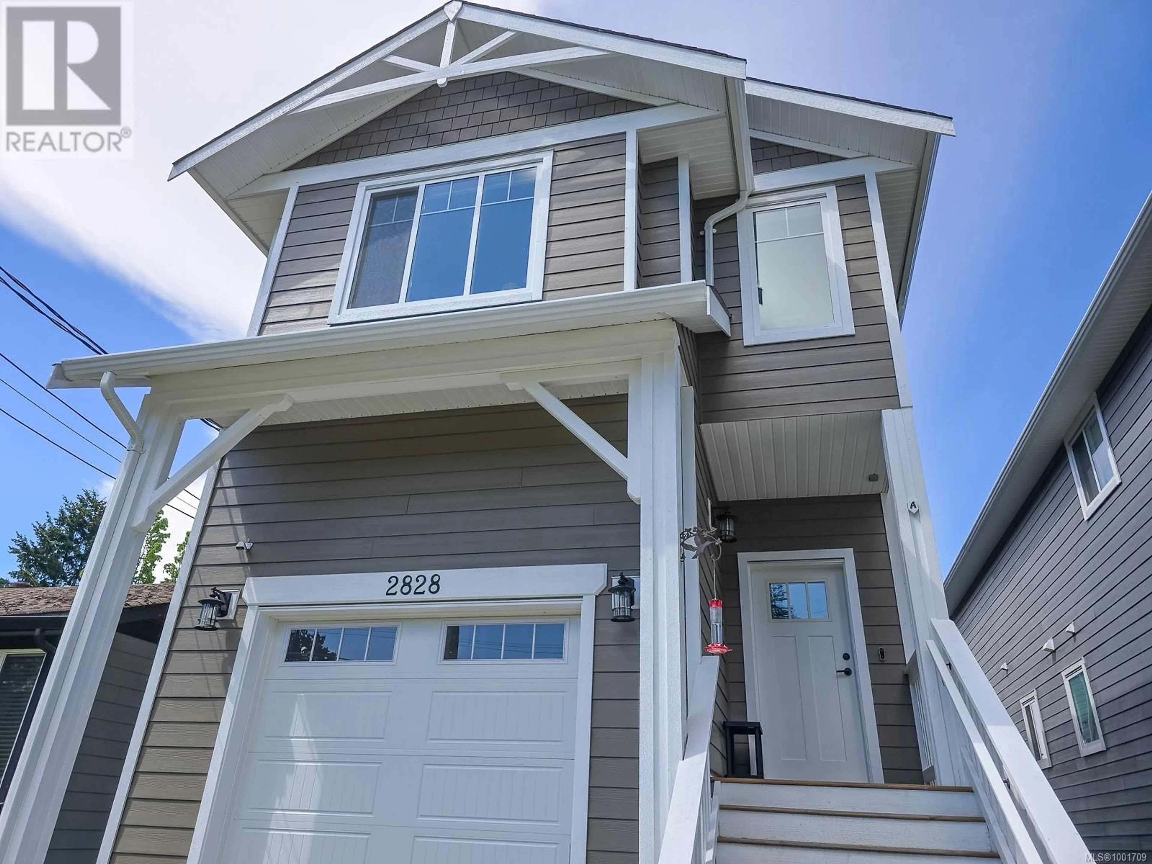 Home with vinyl exterior material, street for 2828 MARYPORT AVENUE, Cumberland British Columbia V0R1S0