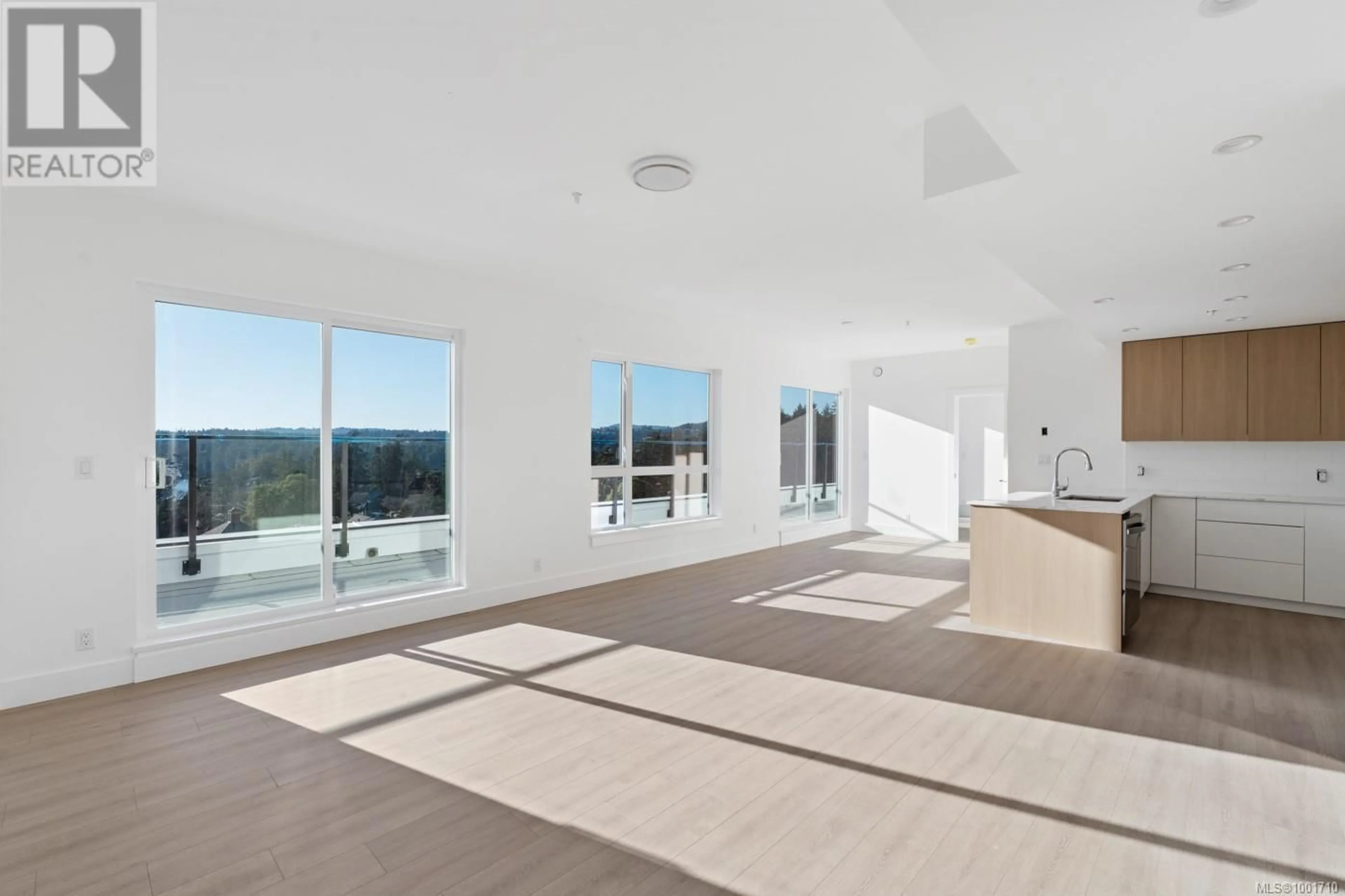Unknown for 202 - 258 HELMCKEN ROAD, View Royal British Columbia X0X0X0