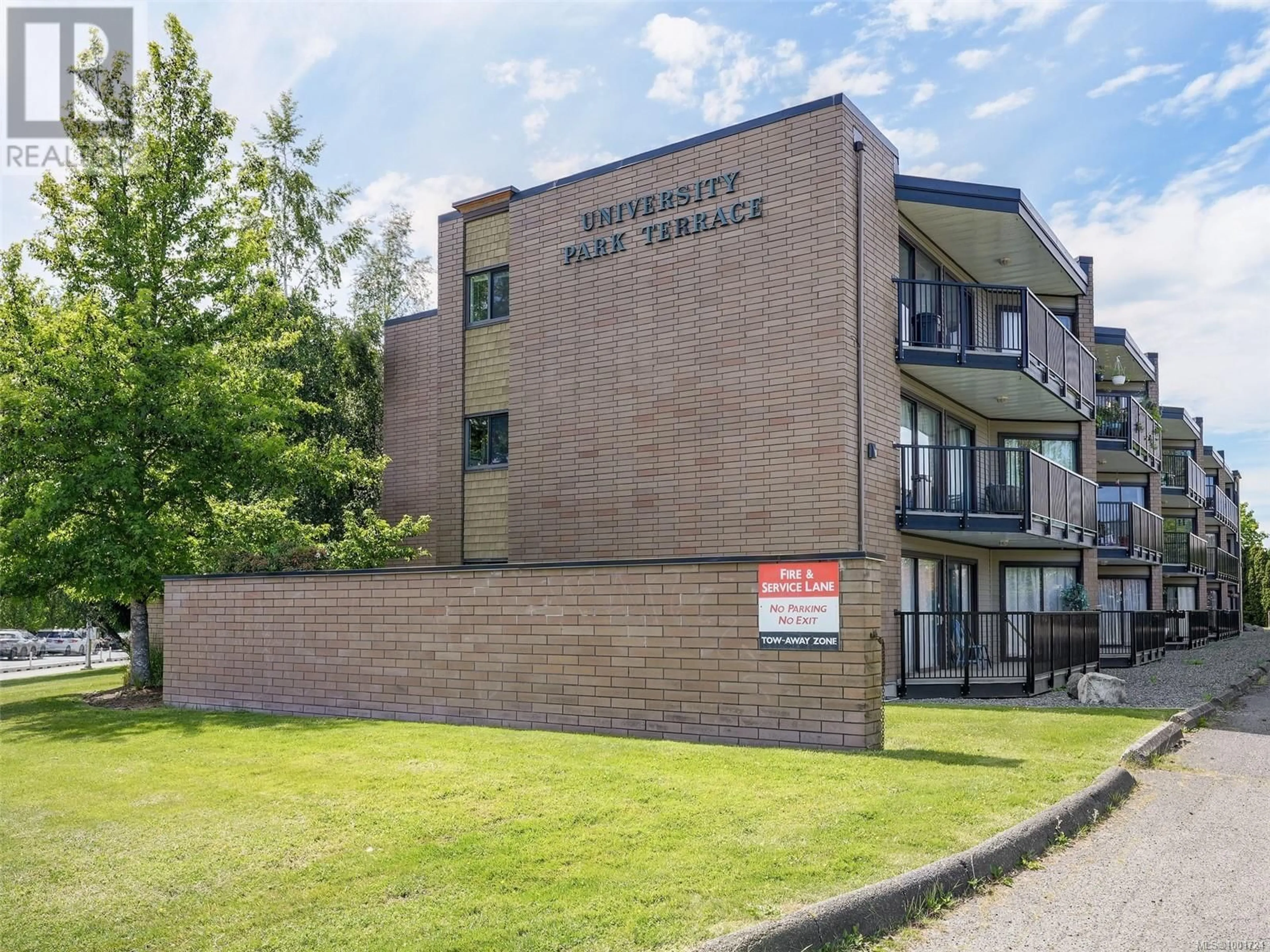 A pic from outside/outdoor area/front of a property/back of a property/a pic from drone, building for 212 - 1870 MCKENZIE AVENUE, Saanich British Columbia V8N4X3