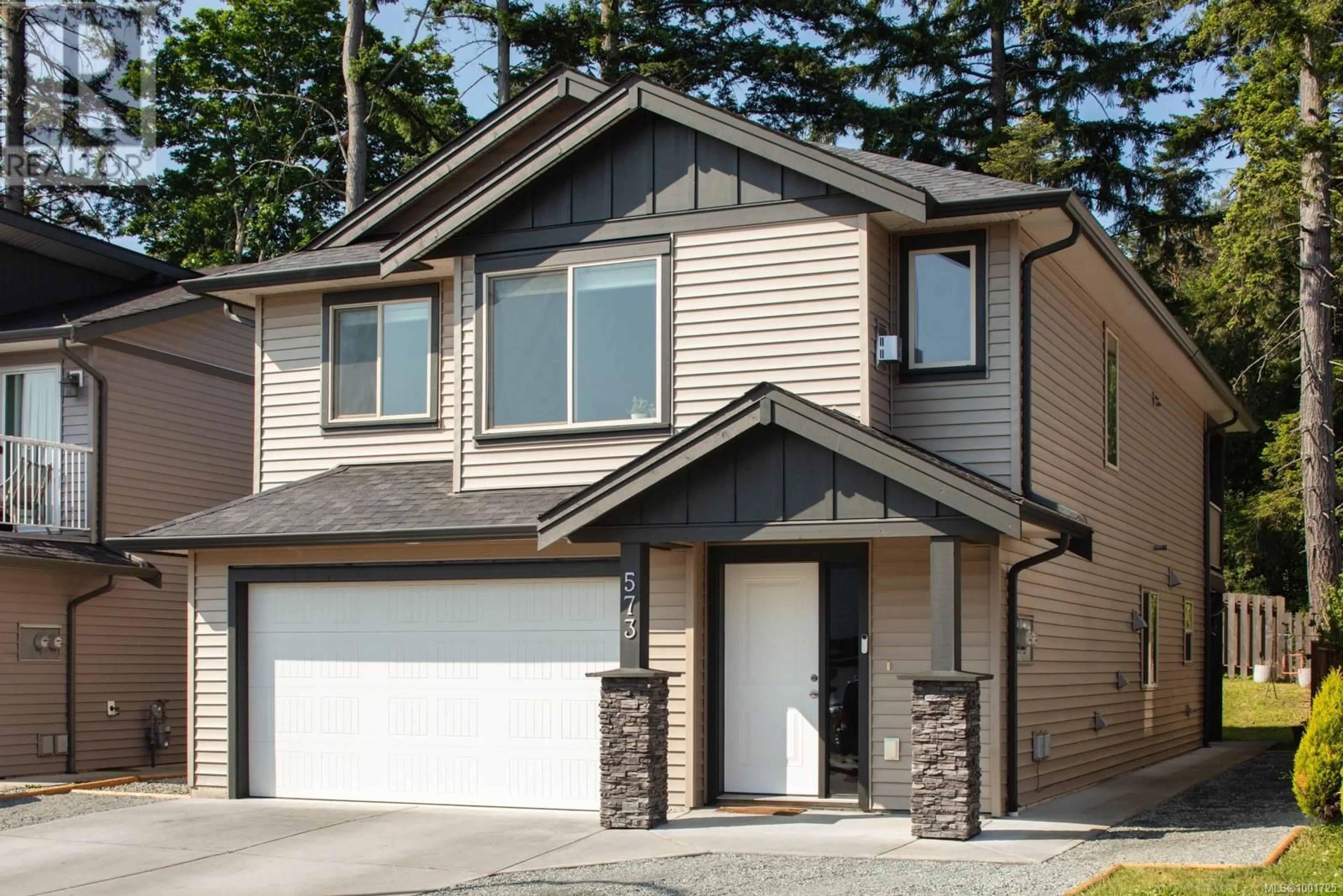 Home with vinyl exterior material, street for 573 MARISA STREET, Nanaimo British Columbia V2Z1R4