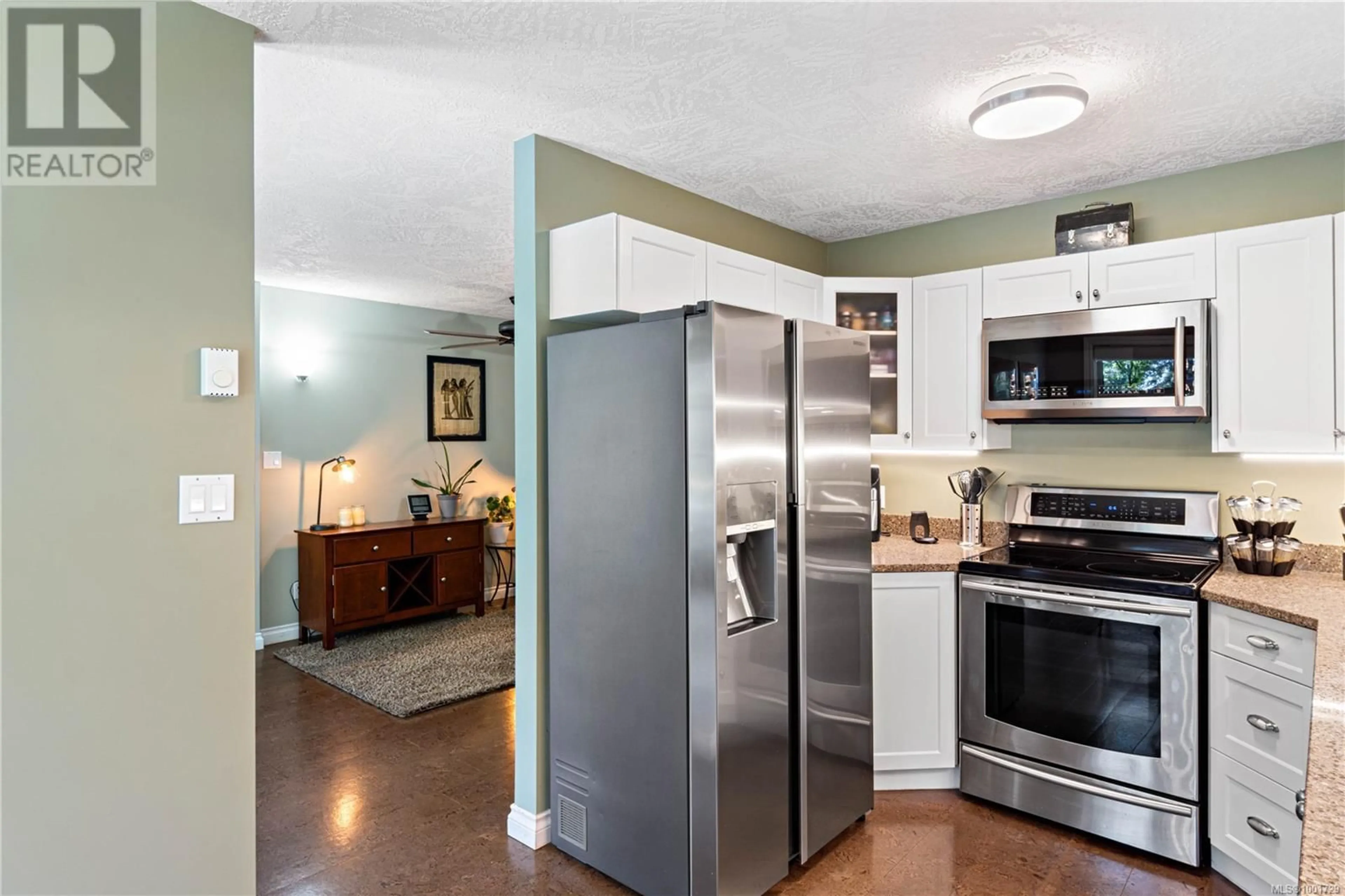 Open concept kitchen, unknown for 202 - 2 DORIC AVENUE, Nanaimo British Columbia V9R3N1