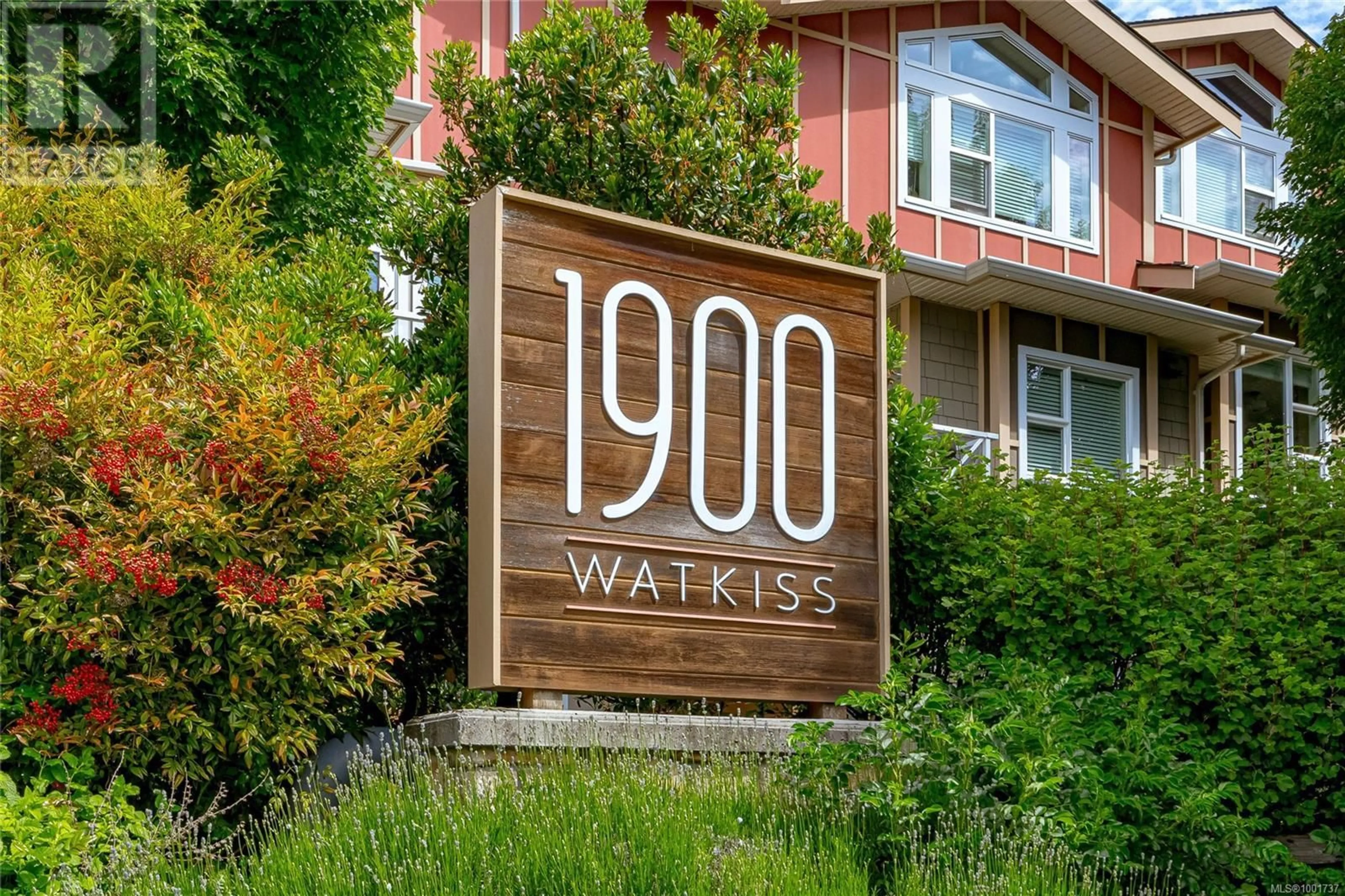 Indoor entryway for 209 - 1900 WATKISS WAY, View Royal British Columbia V9B0S8