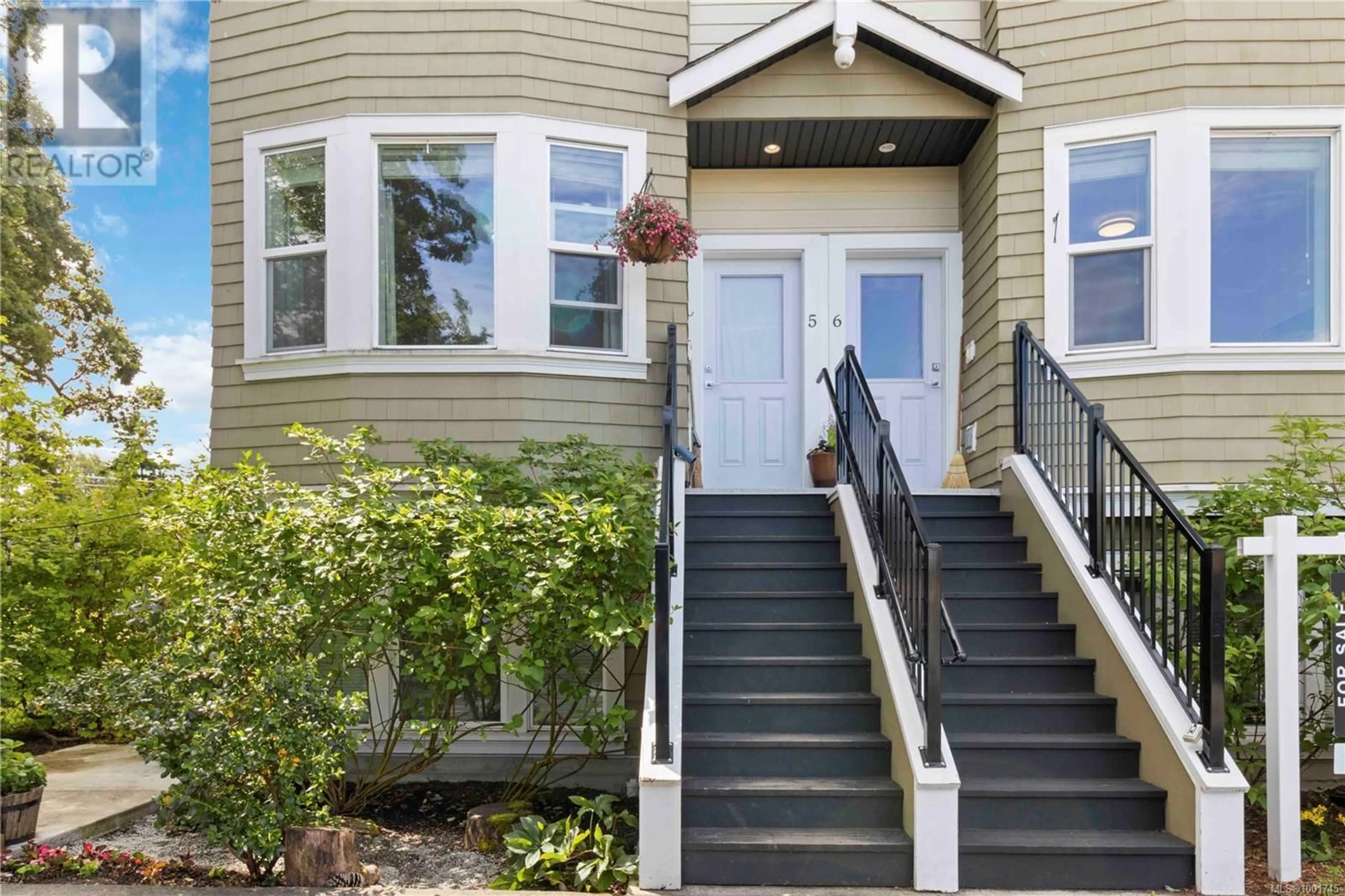 Indoor entryway for 5 - 1146 CALEDONIA AVENUE, Victoria British Columbia V8T1G1