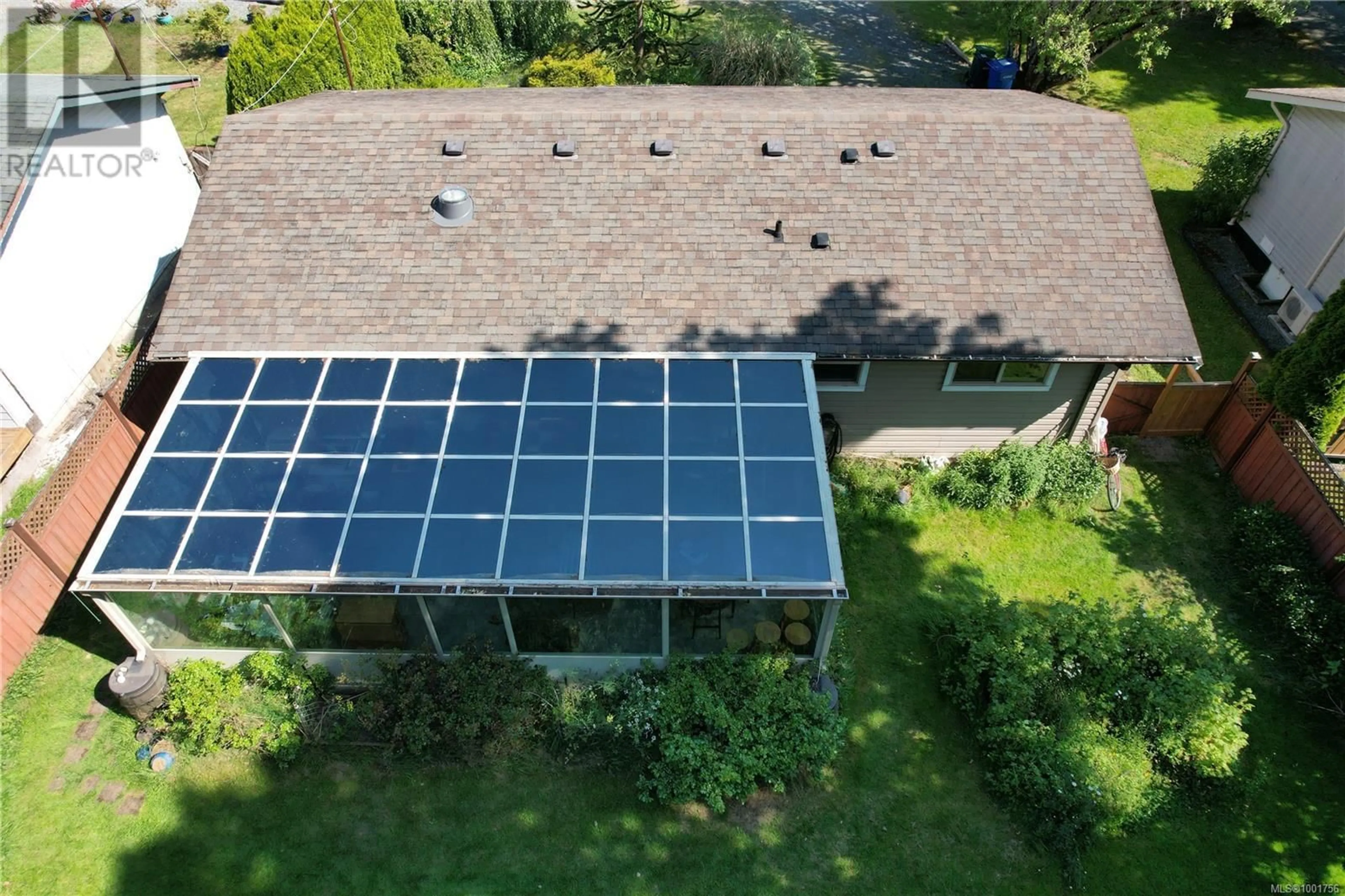 A pic from outside/outdoor area/front of a property/back of a property/a pic from drone, building for 467 GAIL PLACE, Nanaimo British Columbia V9R5W4