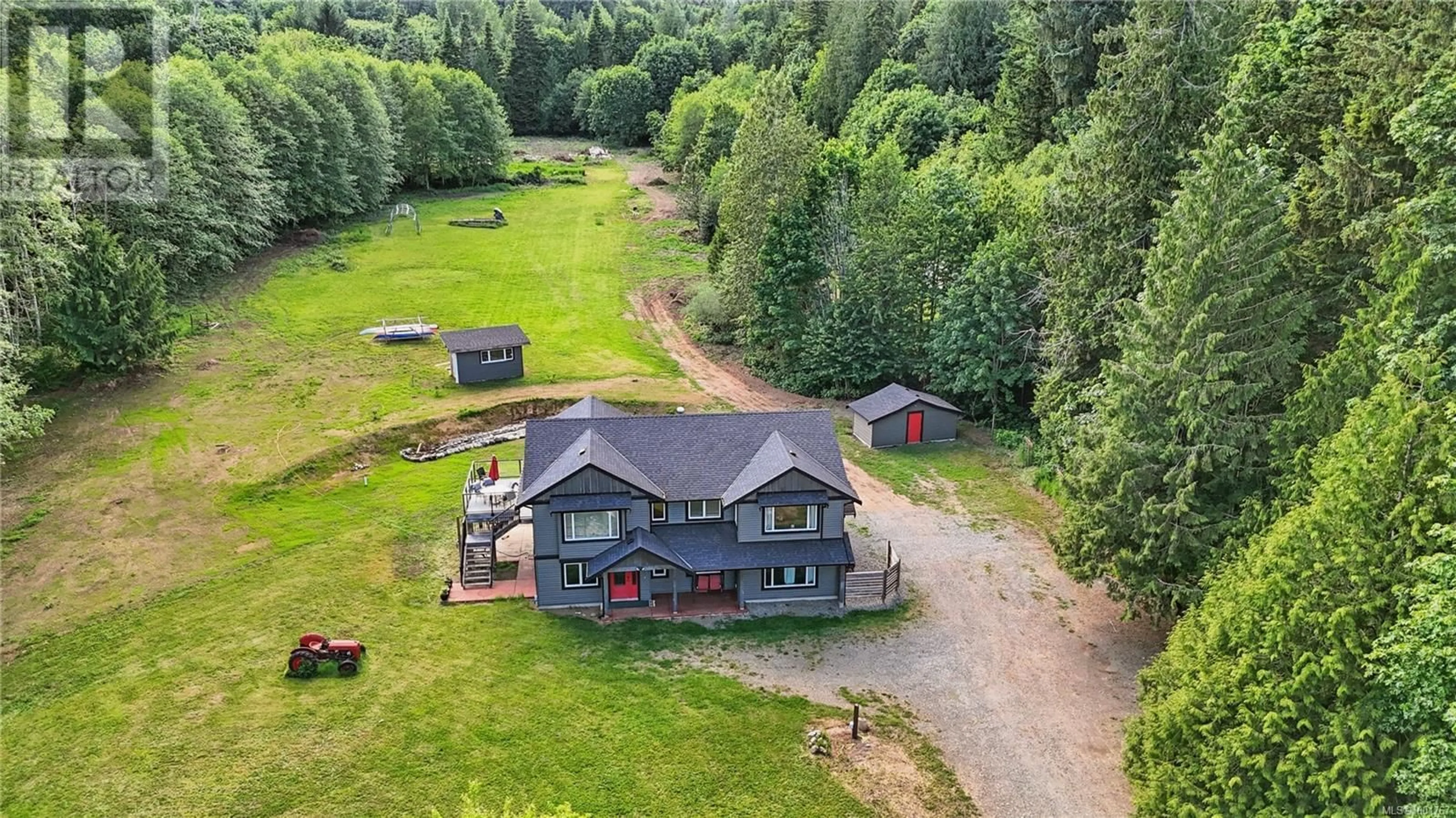 A pic from outside/outdoor area/front of a property/back of a property/a pic from drone, unknown for 8271 ISLAND HIGHWAY SOUTH, Fanny Bay British Columbia V0R1W0