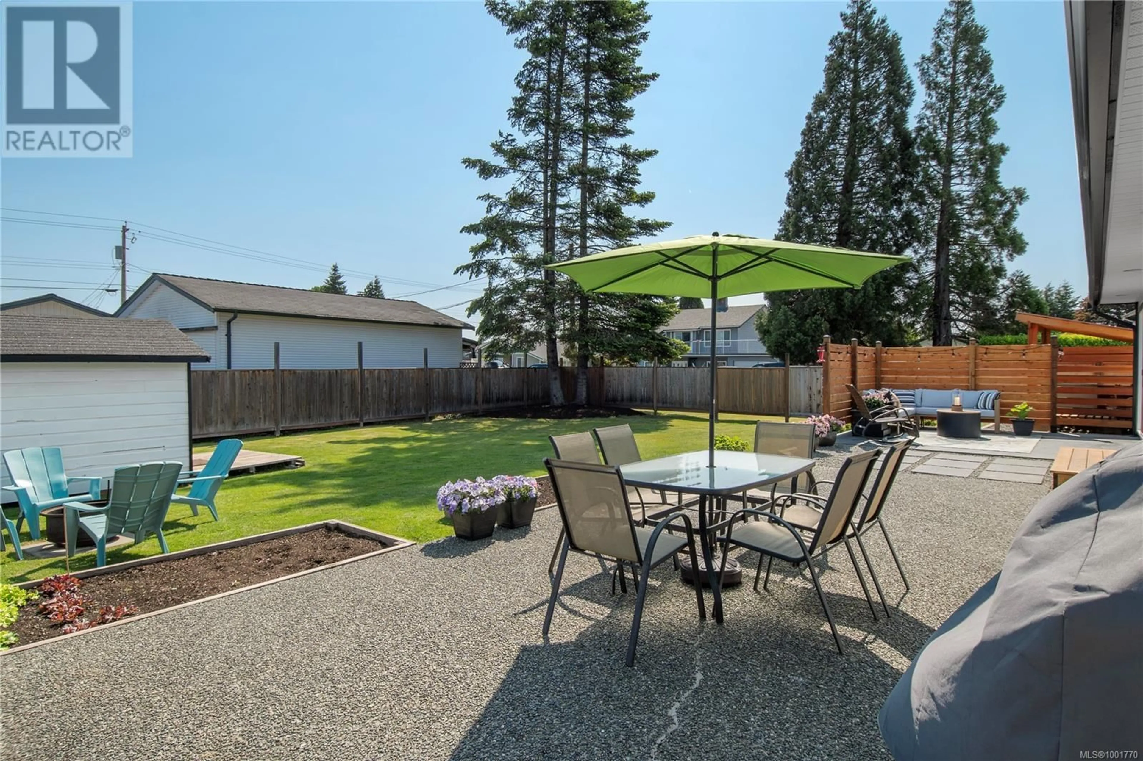 Patio, unknown for 2151 ARNASON ROAD, Campbell River British Columbia V9W5Z4