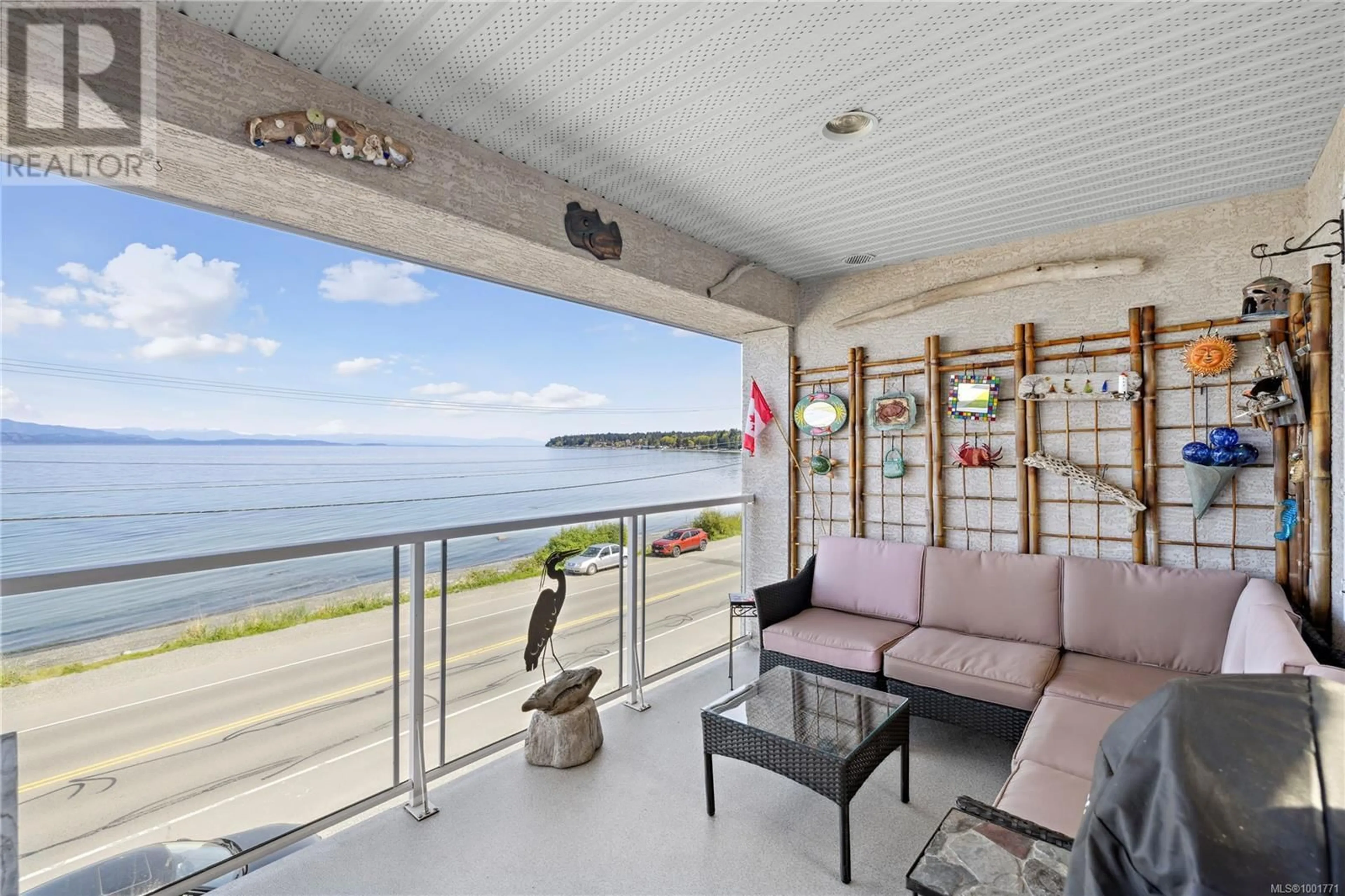 Patio, water/lake/river/ocean view for 202 - 3156 ISLAND HIGHWAY WEST, Qualicum Beach British Columbia V9K2J7