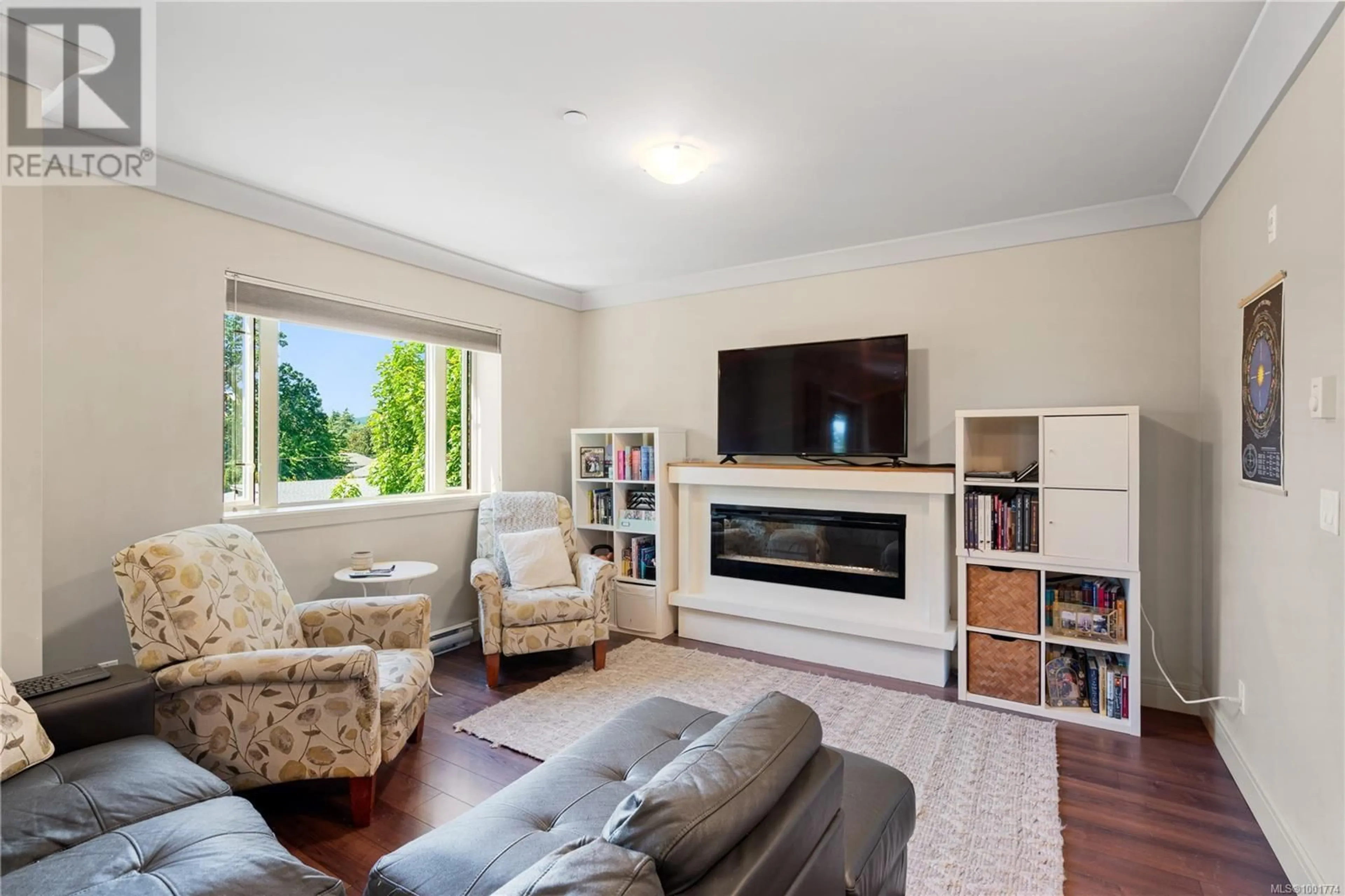 Living room with furniture, unknown for 307 - 2732 MATSON ROAD, Langford British Columbia V9B3Z2