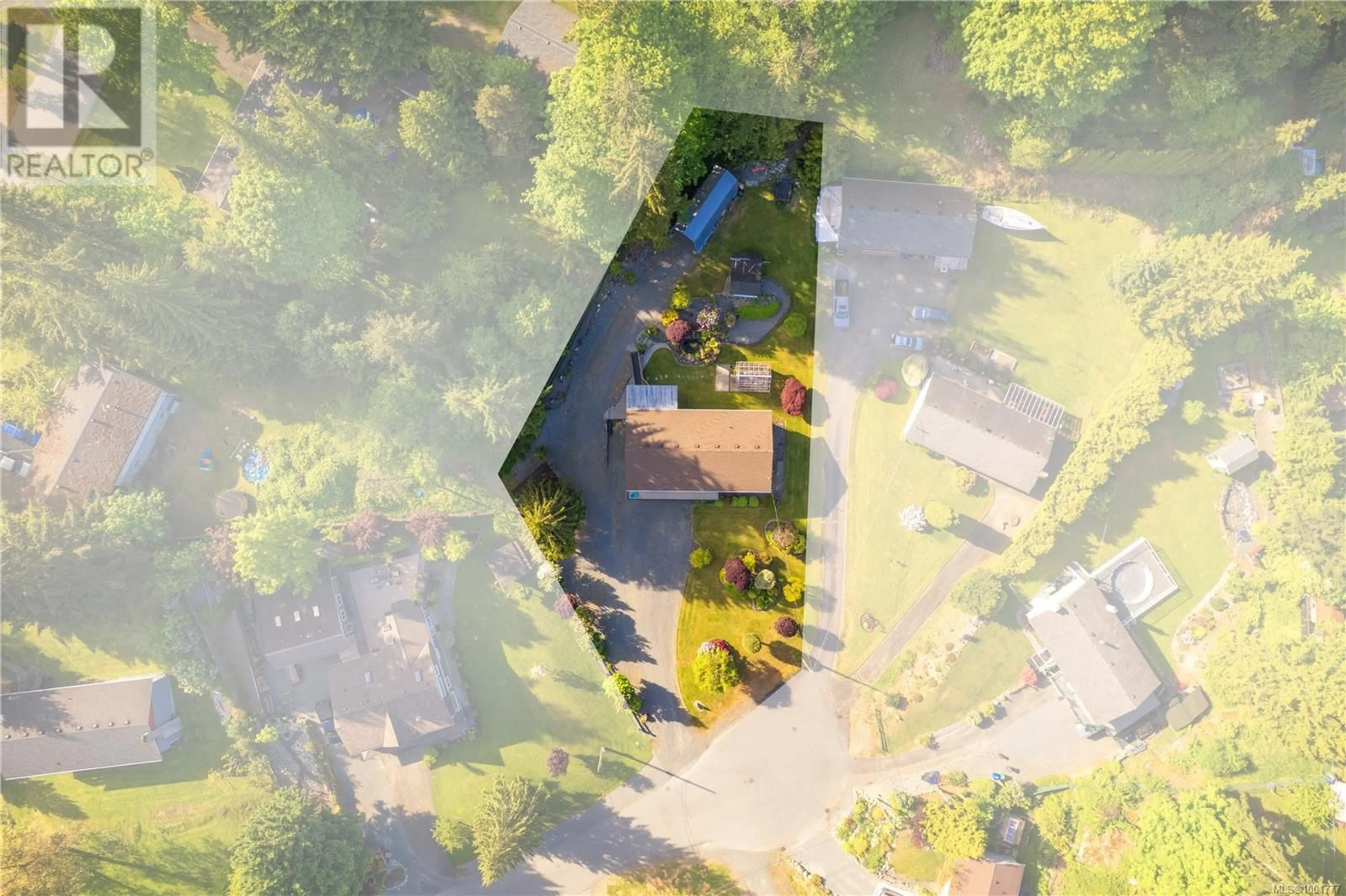 A pic from outside/outdoor area/front of a property/back of a property/a pic from drone, unknown for 115 CRITCHLEY PLACE, Nanaimo British Columbia V9X1B9