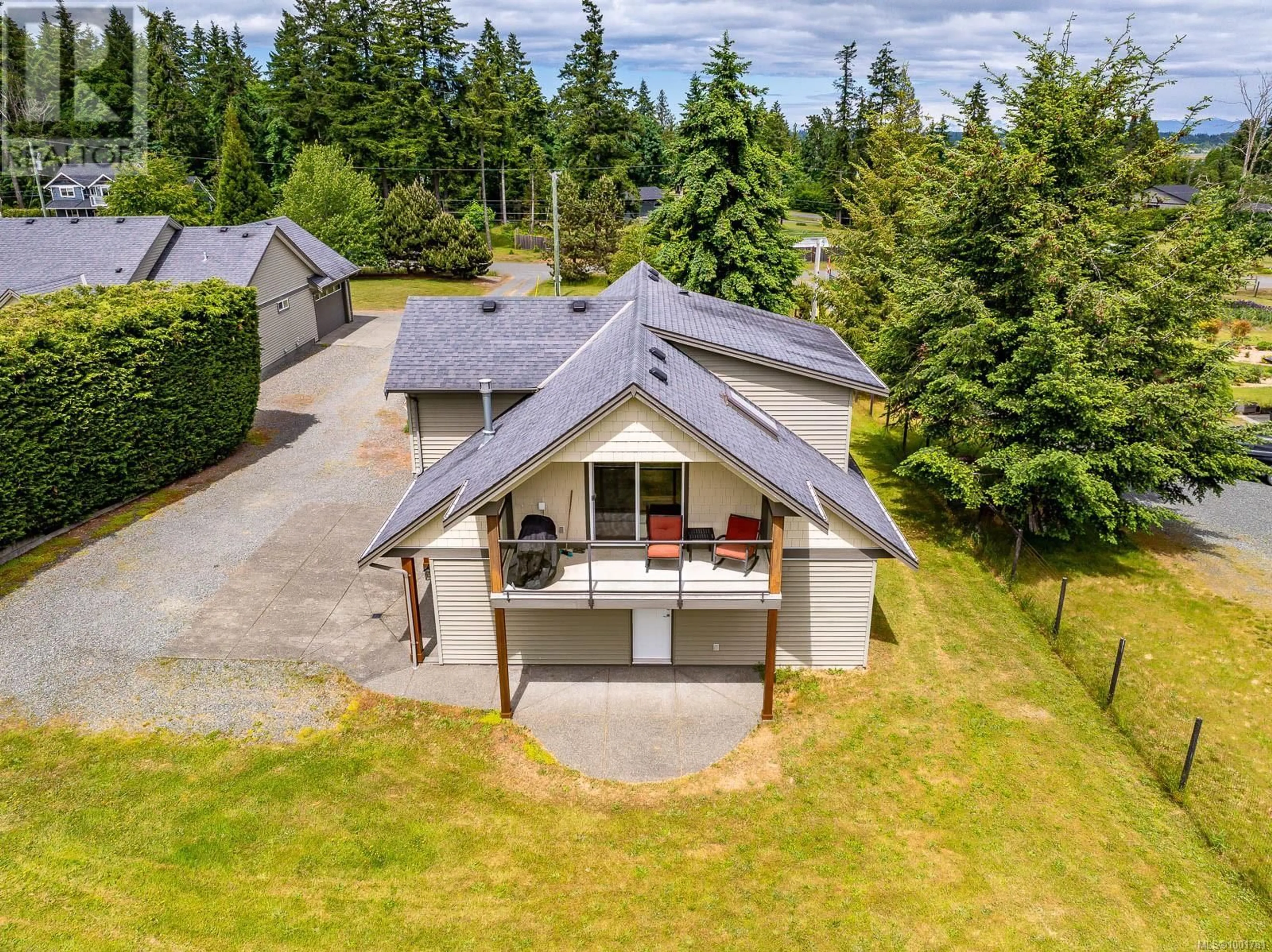 A pic from outside/outdoor area/front of a property/back of a property/a pic from drone, unknown for 3661 CAMERON ROAD, Courtenay British Columbia V9N9R5