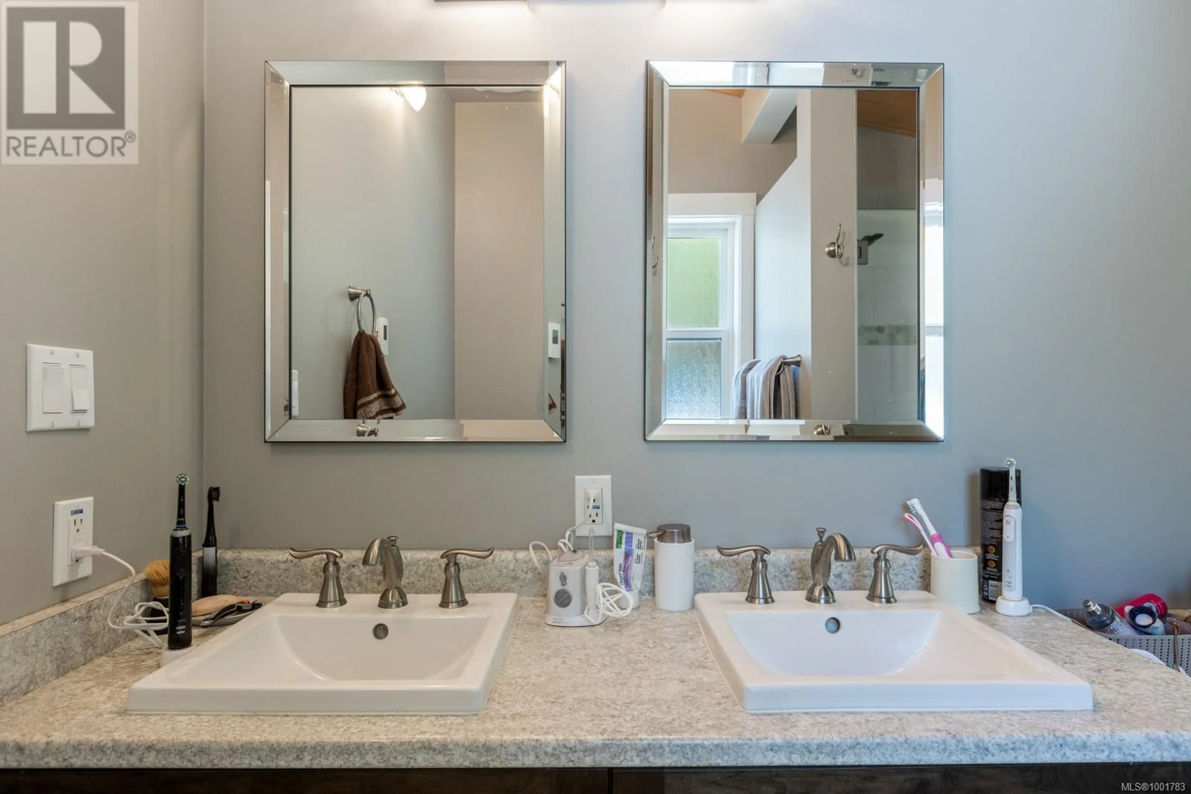 Contemporary bathroom, ceramic/tile floor for 3701 PIERCY ROAD, Courtenay British Columbia V9J1R7