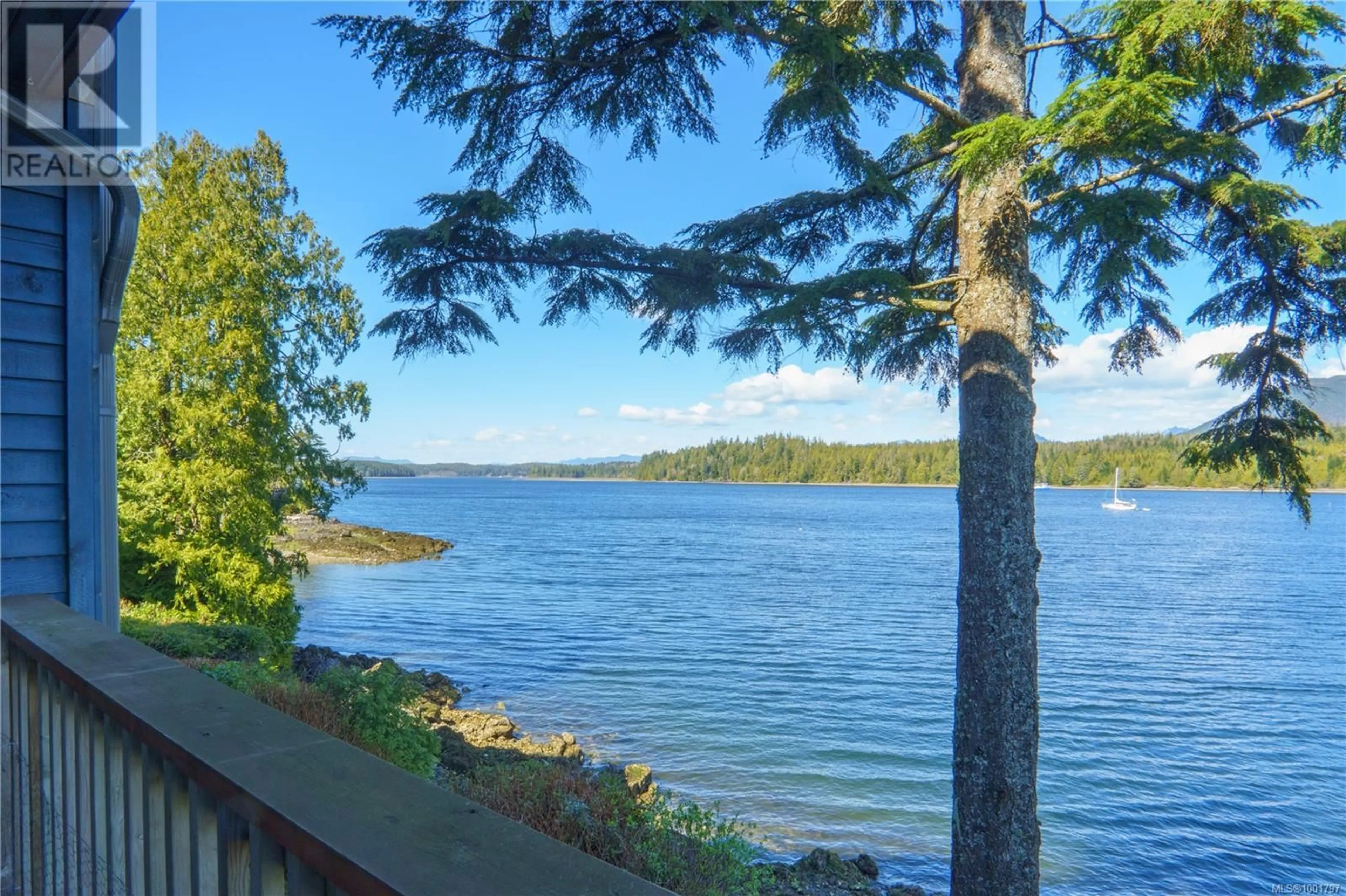 Patio, water/lake/river/ocean view for 706 - 1971 HARBOUR DRIVE, Ucluelet British Columbia V0R3A0