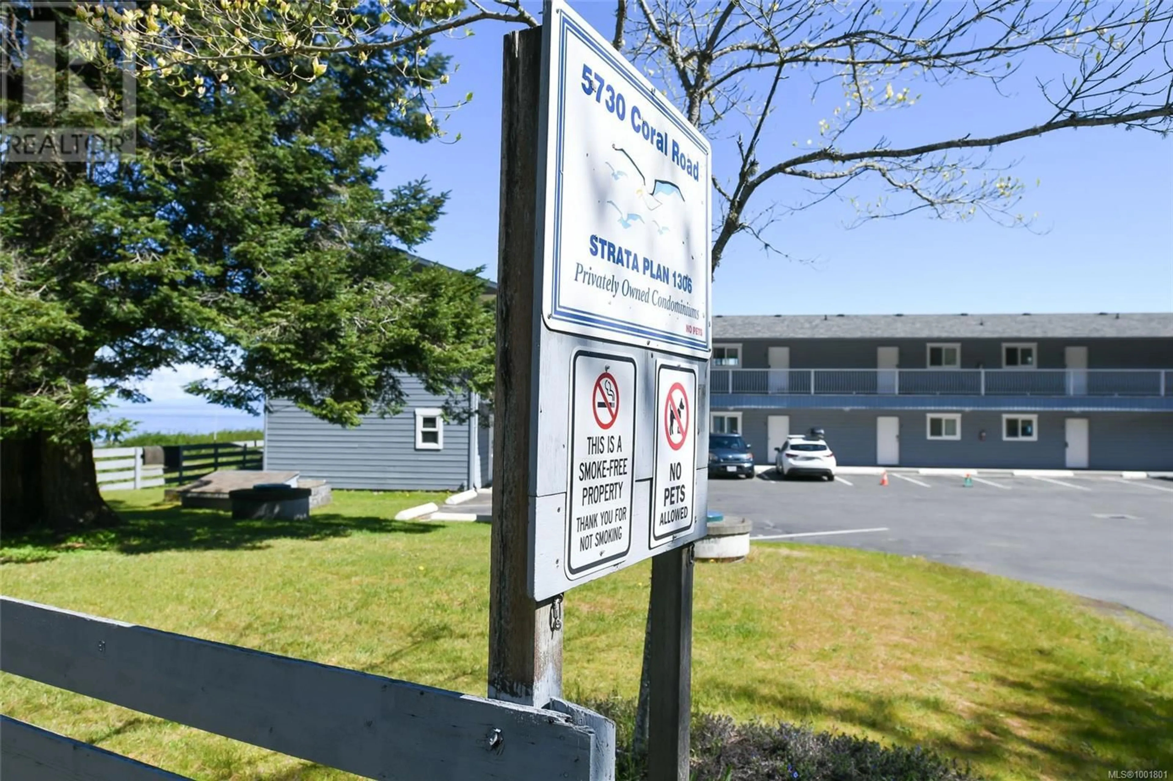 Parking for 16 - 5730 CORAL ROAD, Courtenay British Columbia V9J1W9