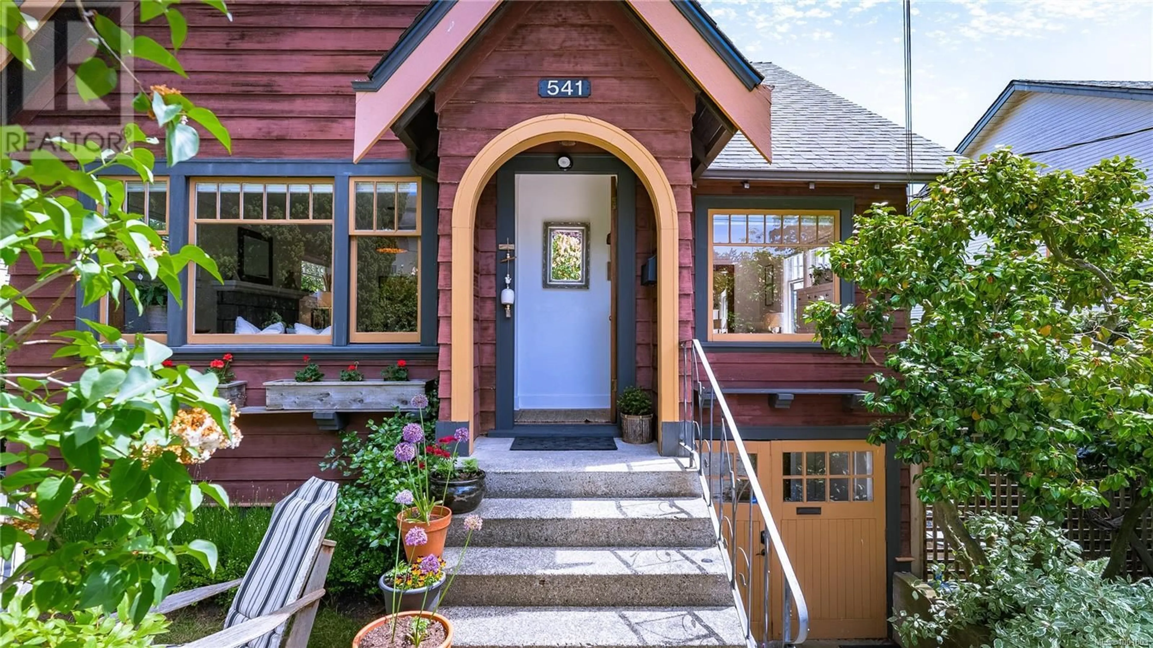 Home with brick exterior material, street for 541 DALTON STREET, Victoria British Columbia V9A4B1