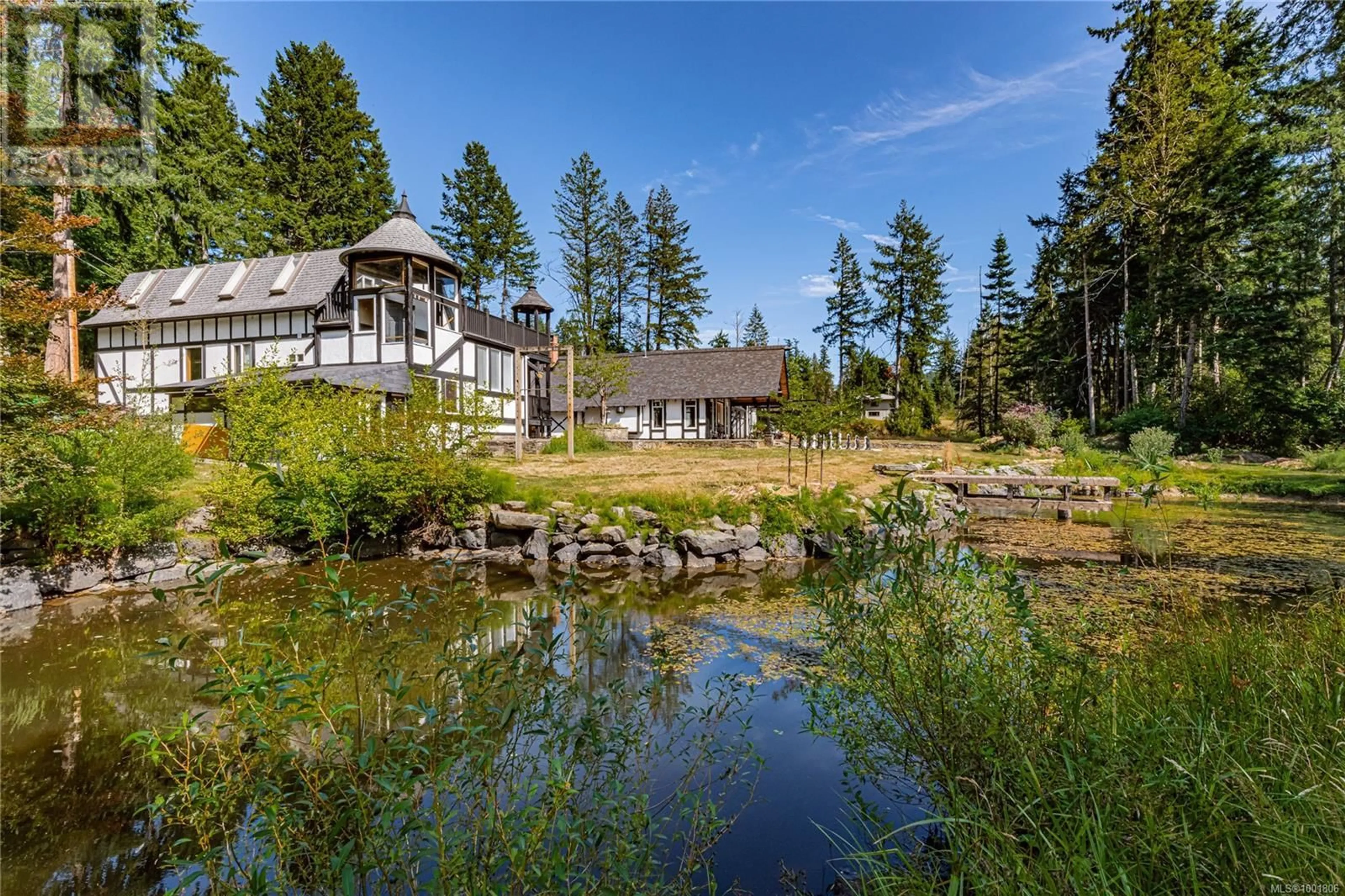 A pic from outside/outdoor area/front of a property/back of a property/a pic from drone, water/lake/river/ocean view for 140 KITCHEN ROAD, Salt Spring British Columbia V8K2B3