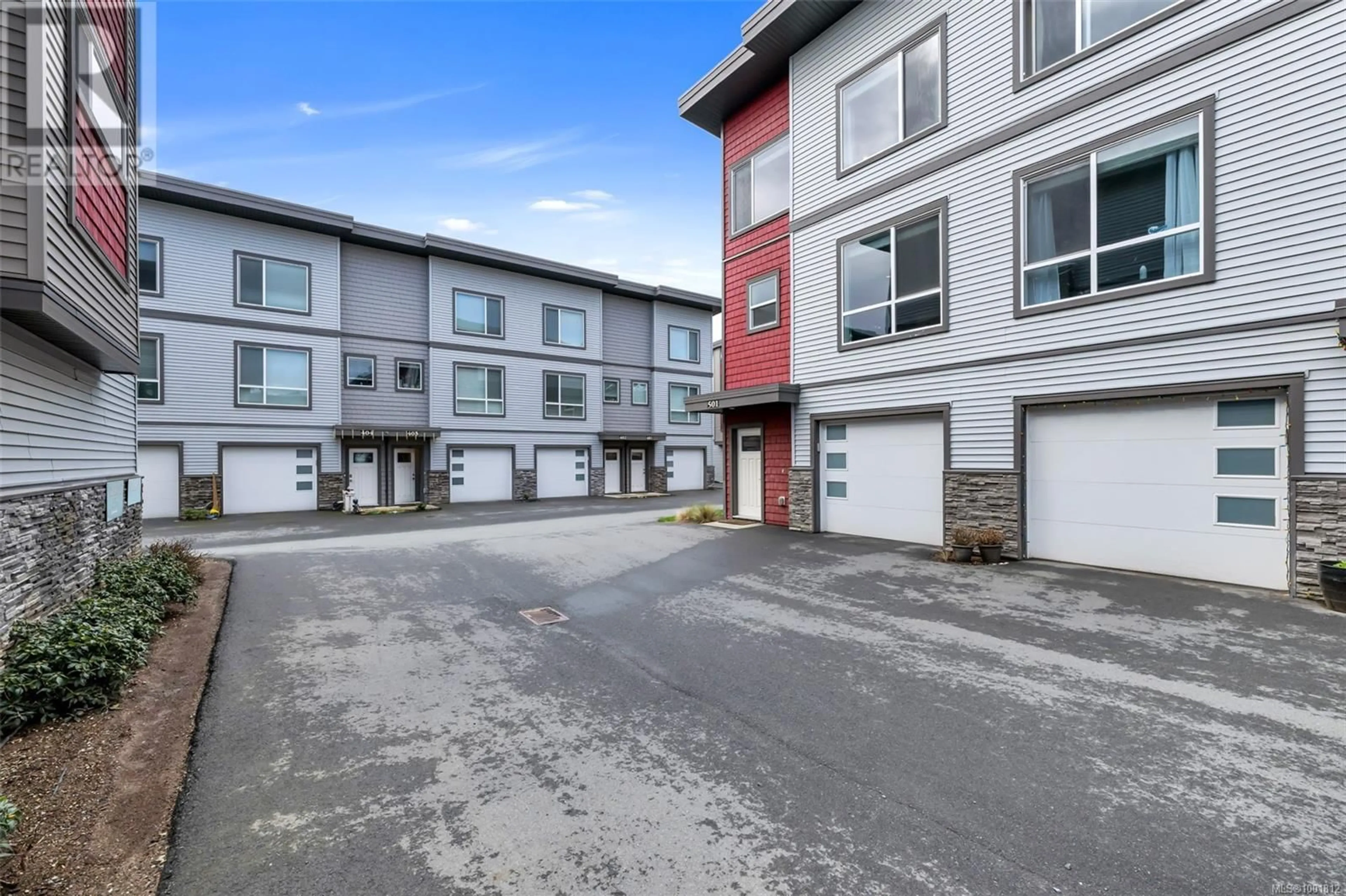 Patio, unknown for 501 - 3351 LUXTON ROAD, Langford British Columbia V9C0P2