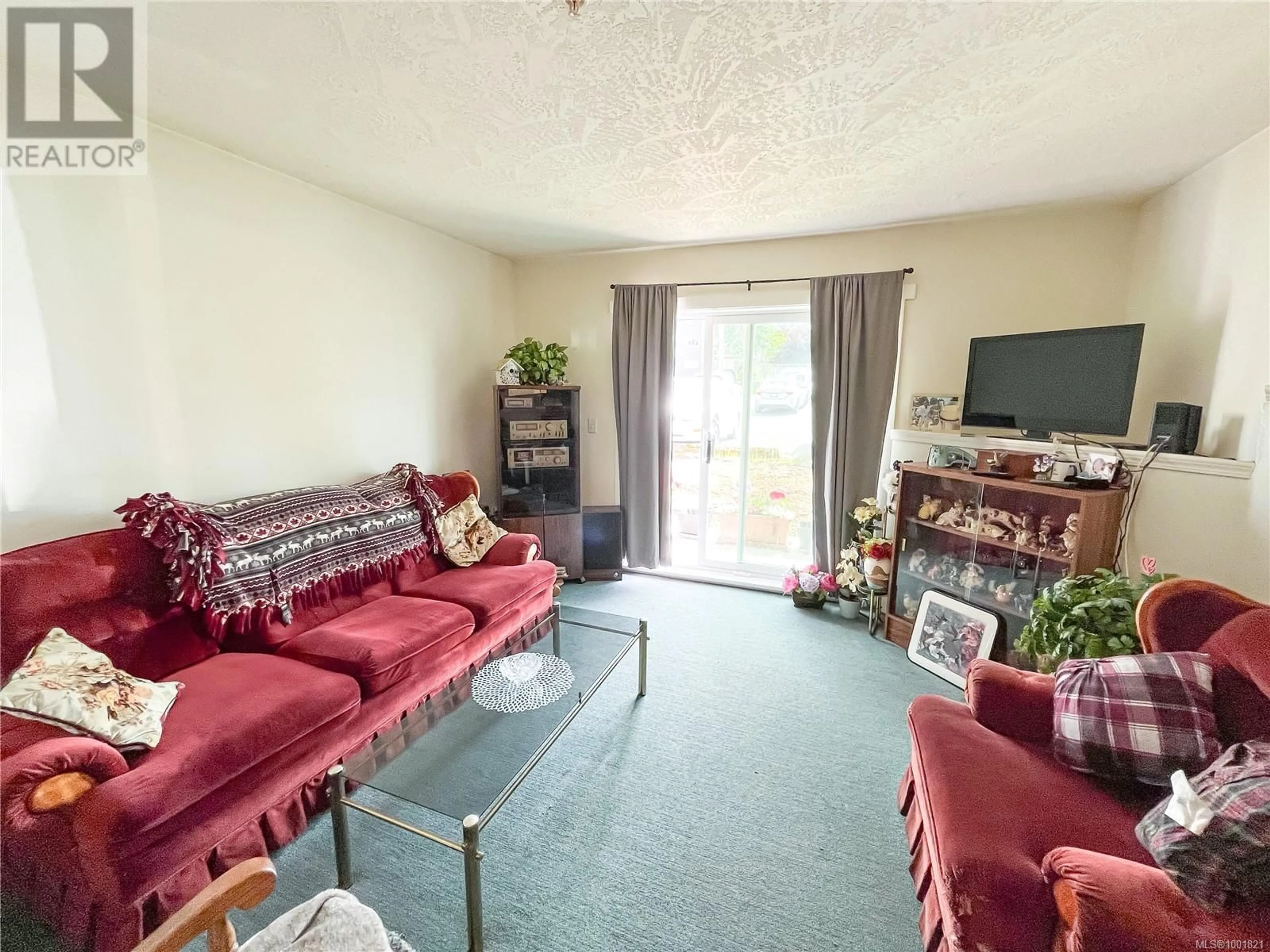 Living room with furniture, unknown for 102 - 3855 11TH AVENUE, Port Alberni British Columbia V9Y4Z2