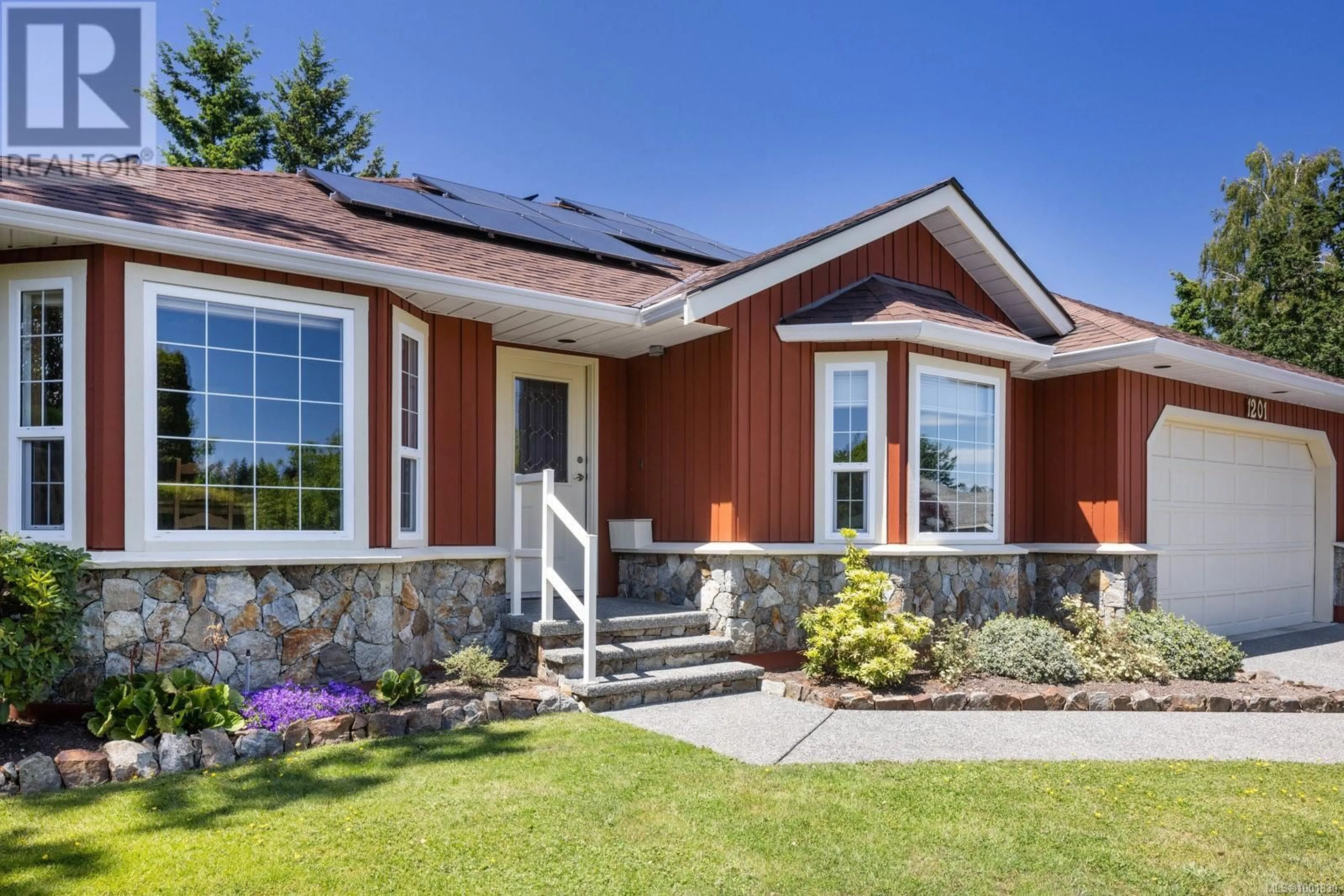 Home with brick exterior material, unknown for 1201 ELLIOT COURT, Saanich British Columbia V8Y3E4