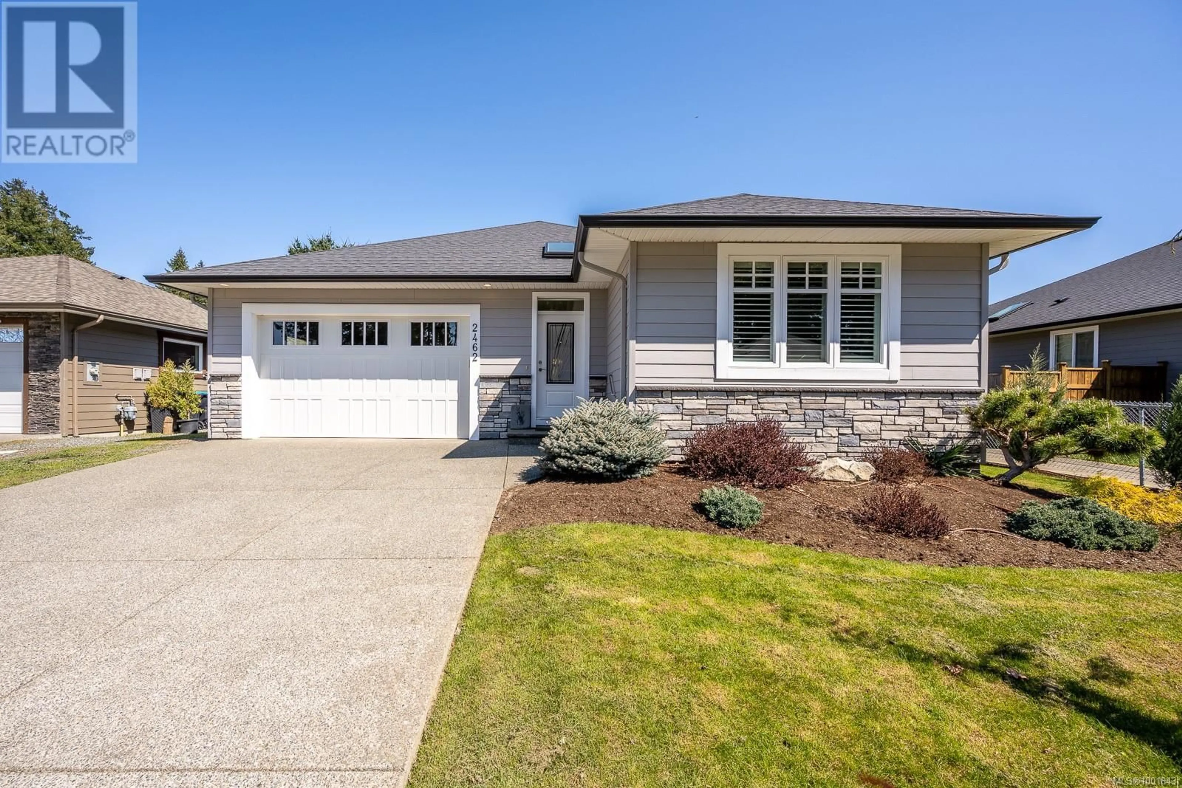Home with vinyl exterior material, street for 2462 DAKOTA PLACE, Comox British Columbia V9M0B9