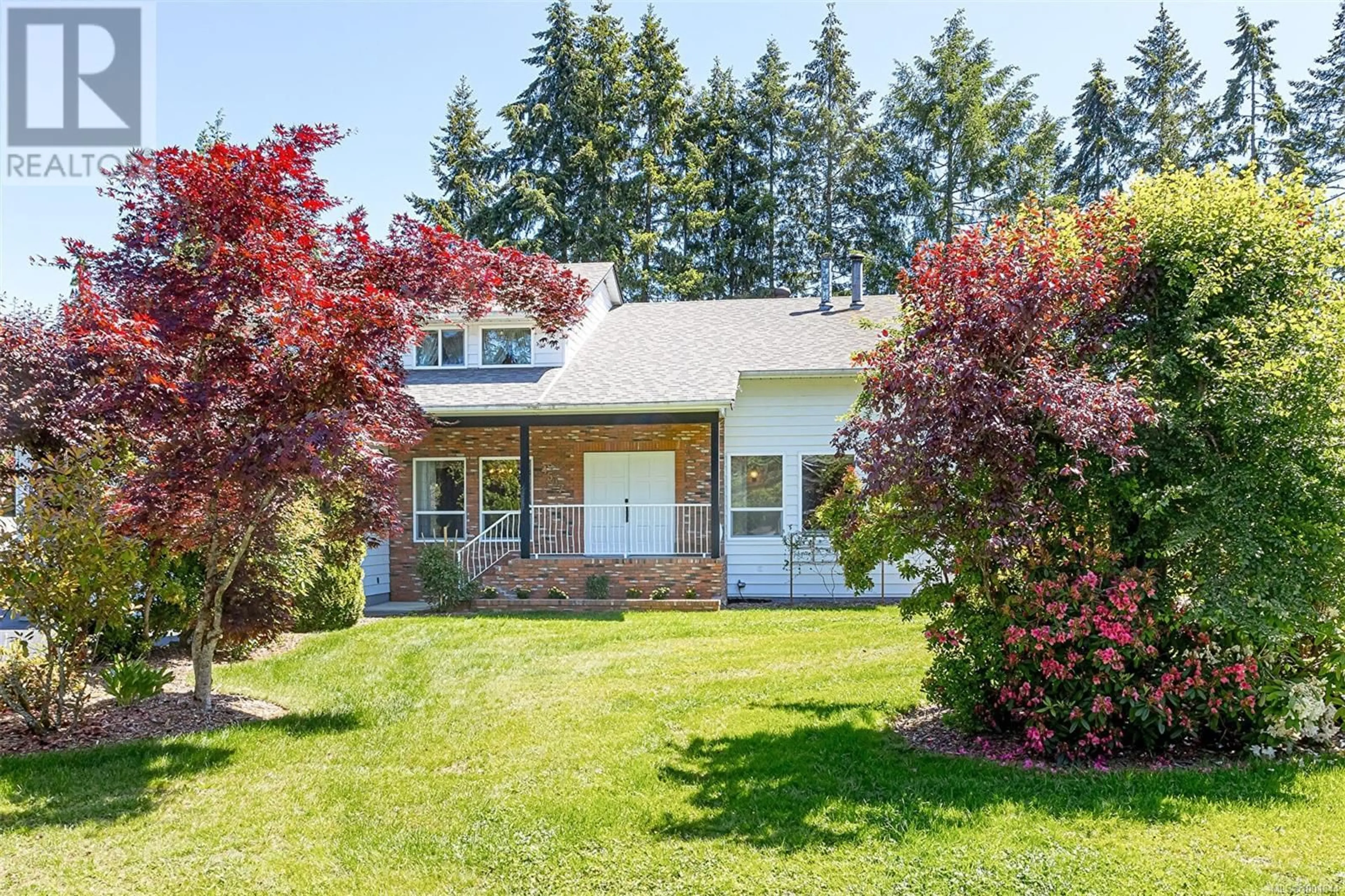 Home with vinyl exterior material, street for 4507 WEBER ROAD, Duncan British Columbia V9L6M2