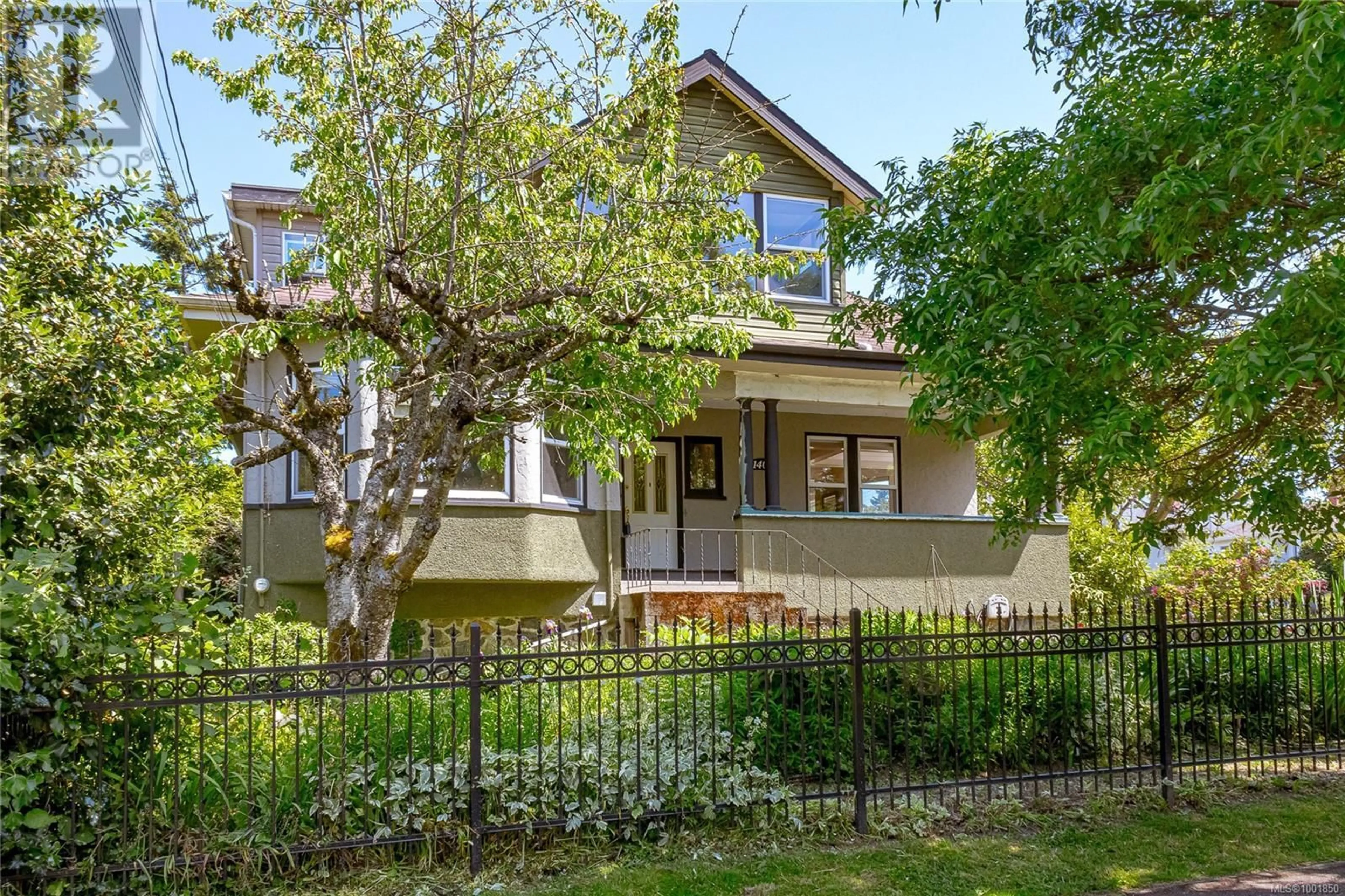 A pic from outside/outdoor area/front of a property/back of a property/a pic from drone, street for 1403 ARM STREET, Victoria British Columbia V9A4G8