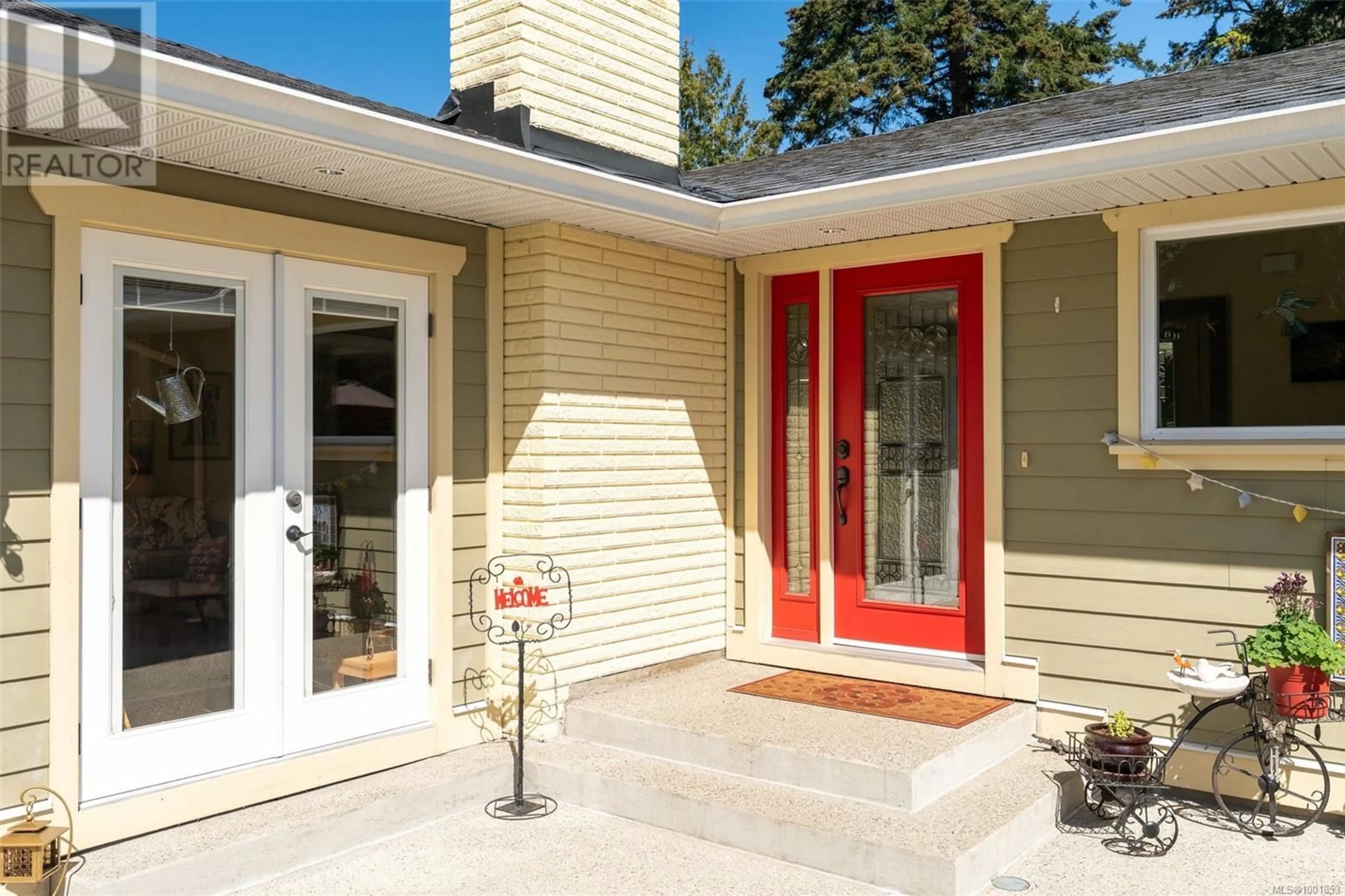 Home with vinyl exterior material, street for 8545 ALDOUS TERRACE, North Saanich British Columbia V8L1K9