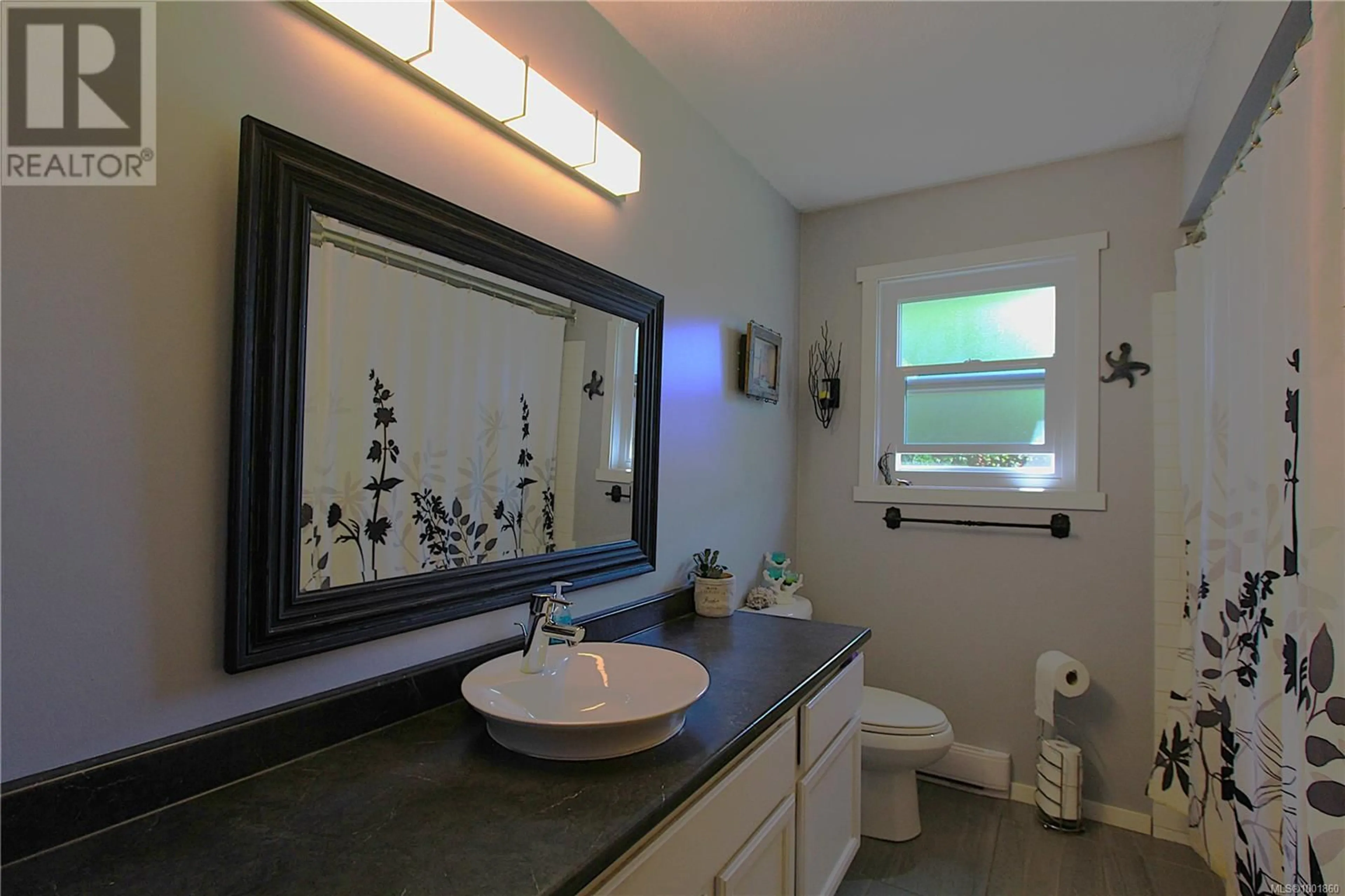 Standard bathroom, ceramic/tile floor for 551 CHARSTATE DRIVE, Campbell River British Columbia V9W6J5